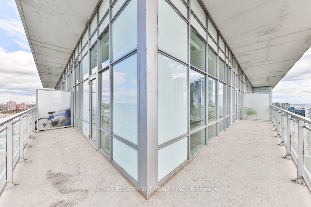 365 PRINCE OF WALES Drive #2208