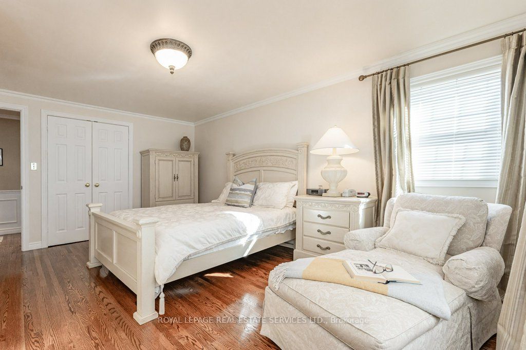 709 Cherrywood Dr