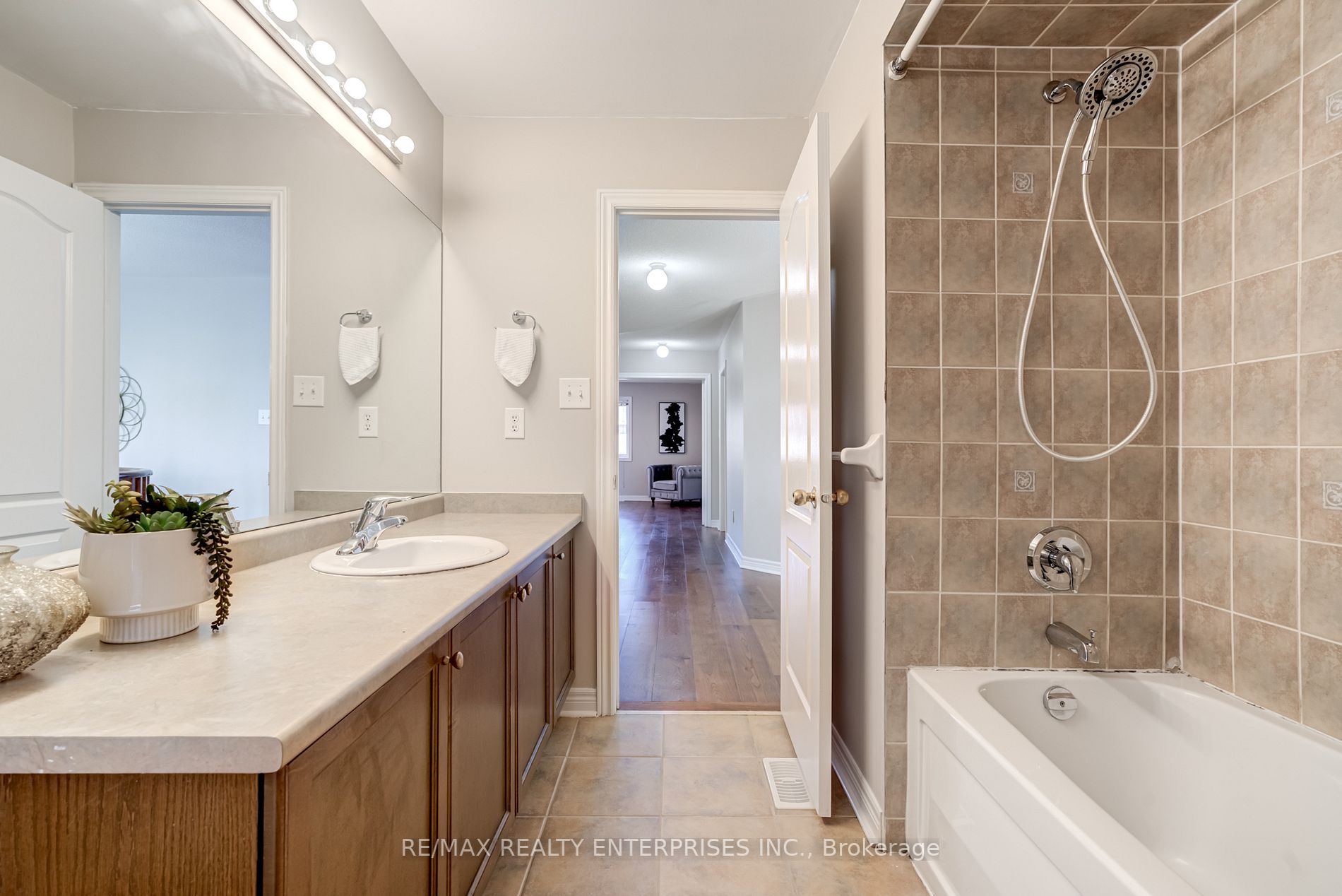 48 Ocean Ridge Dr