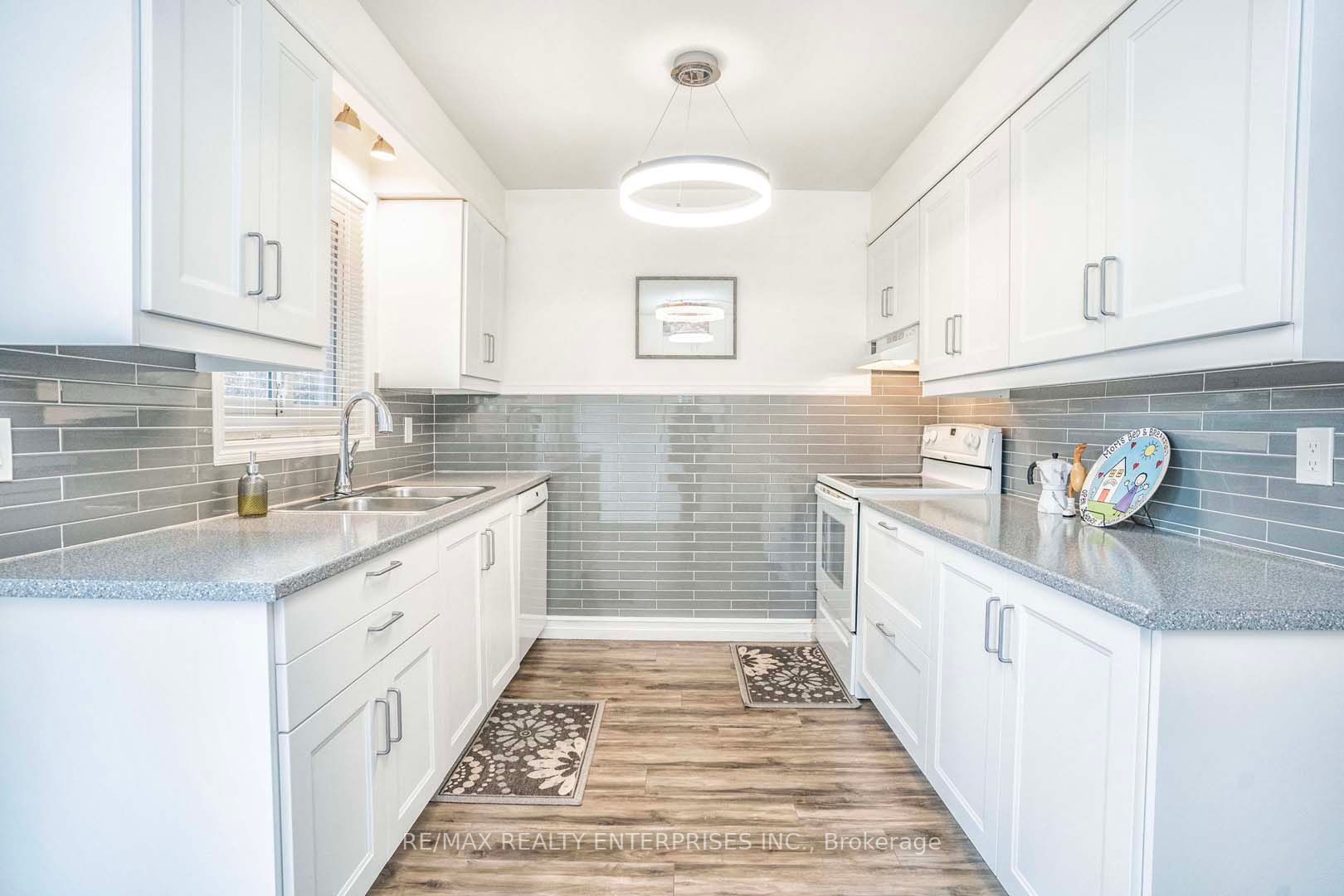 68 Sherin Crt