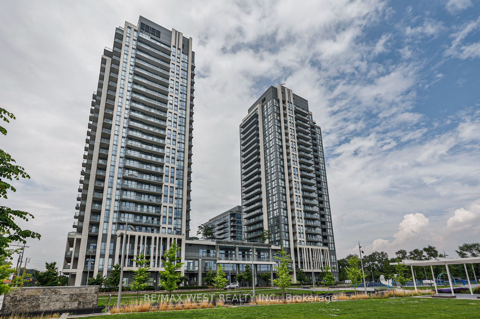 15 Zorra St, #2307