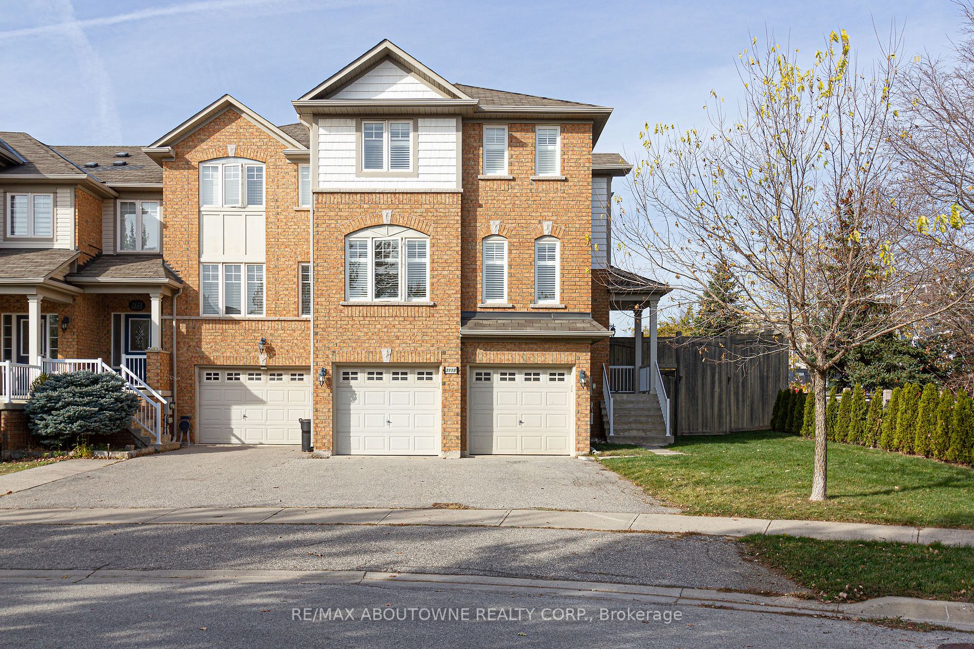 3119 Highbourne Cres