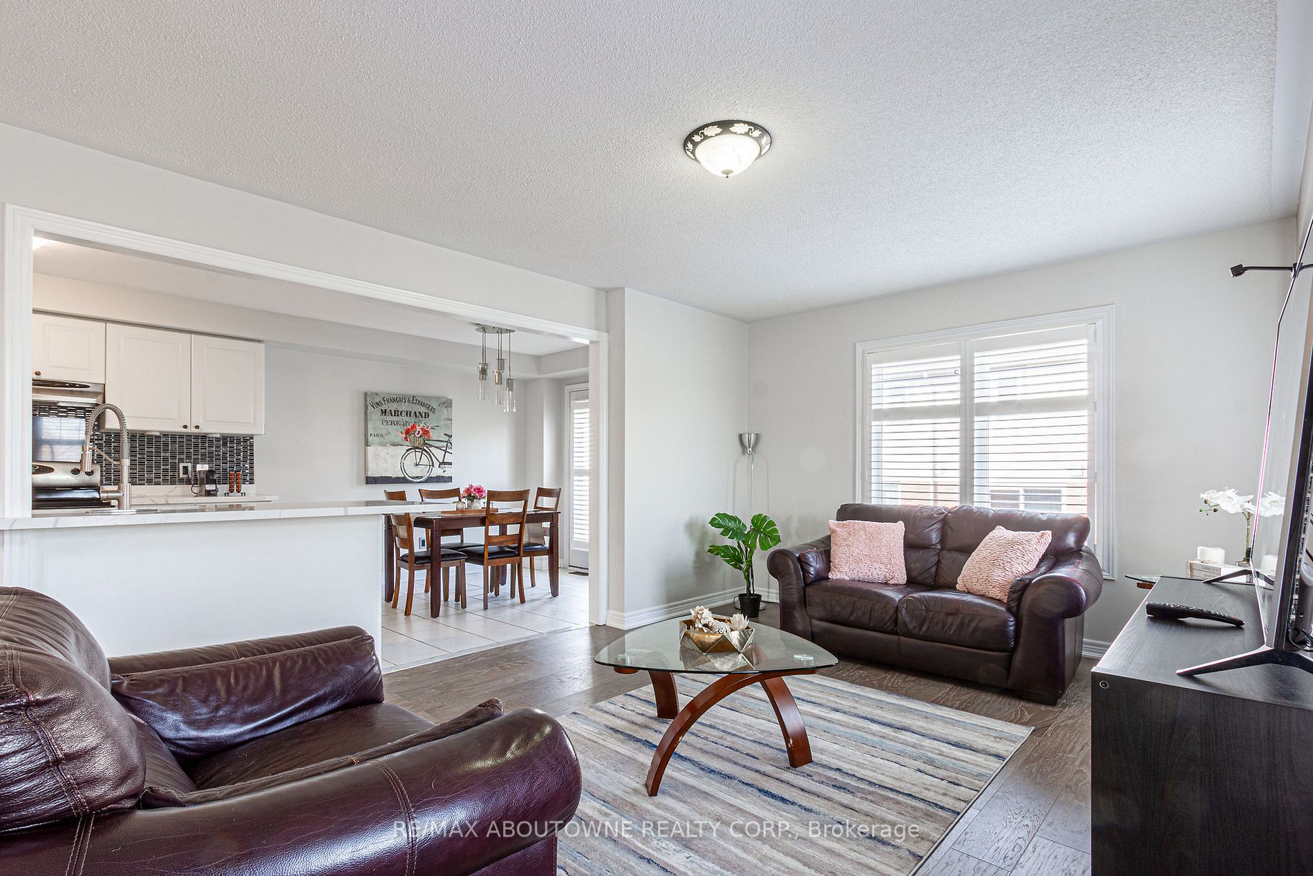 3119 Highbourne Cres