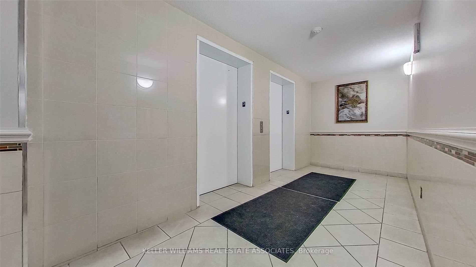 7405 Goreway Dr, #612