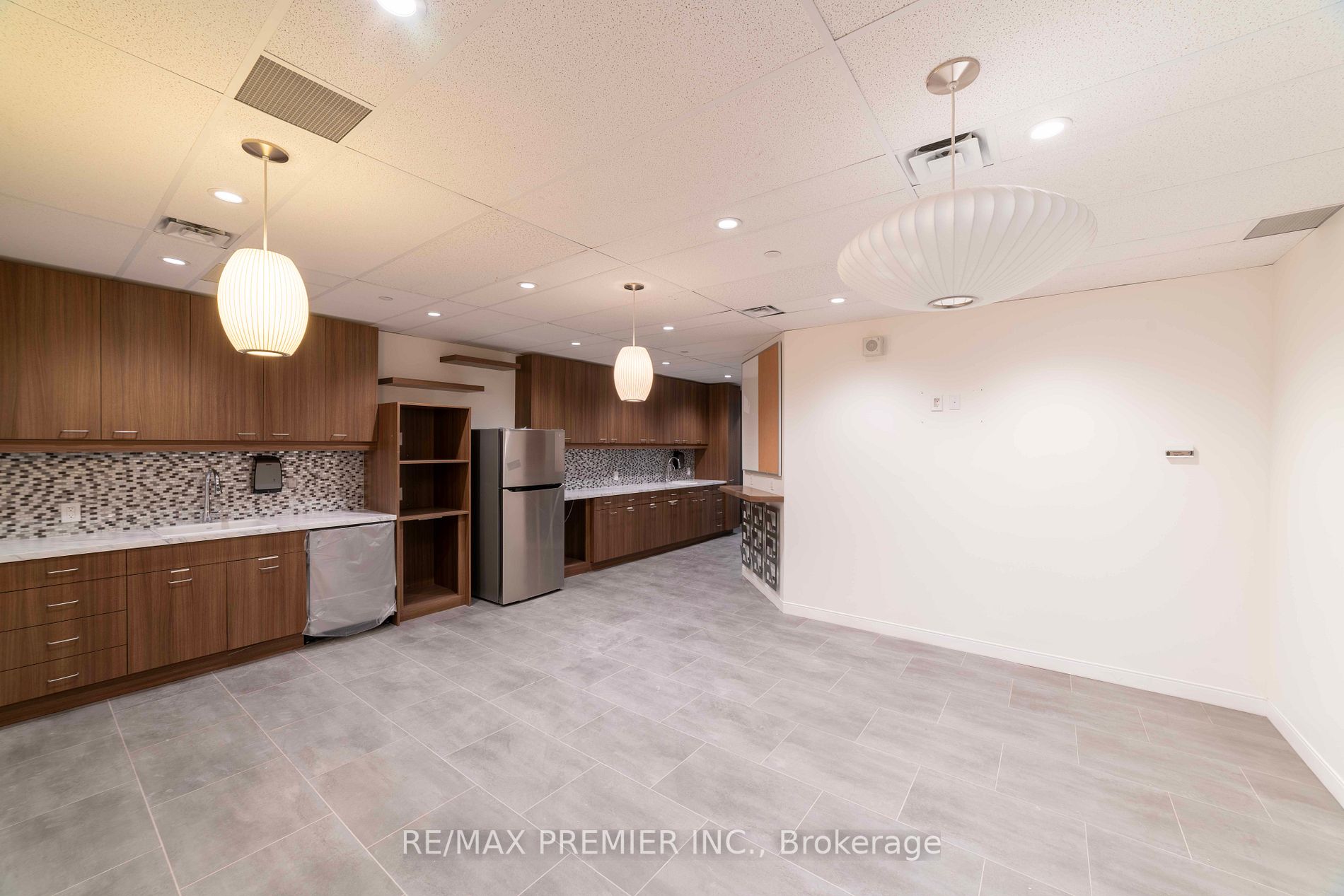 10 Carlson Crt, #500-28