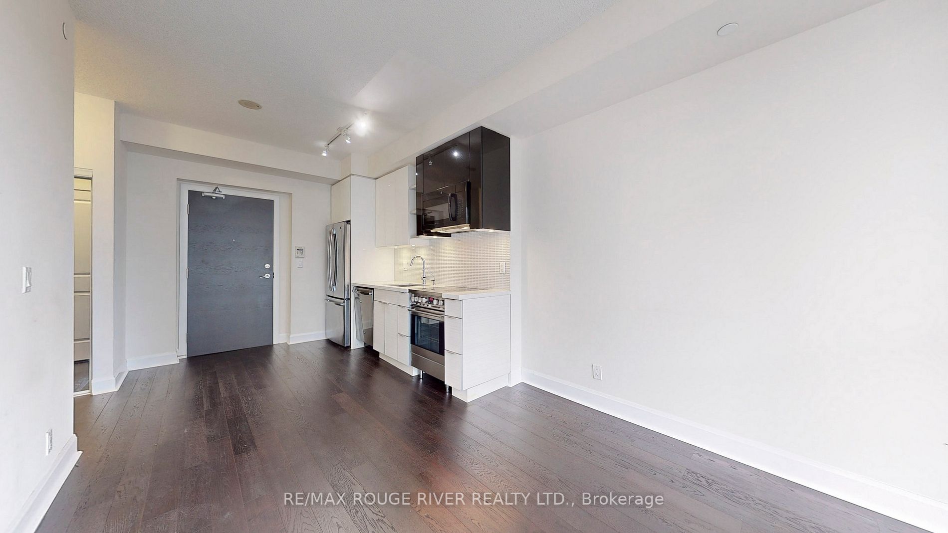 33 Shore Breeze Dr, #906