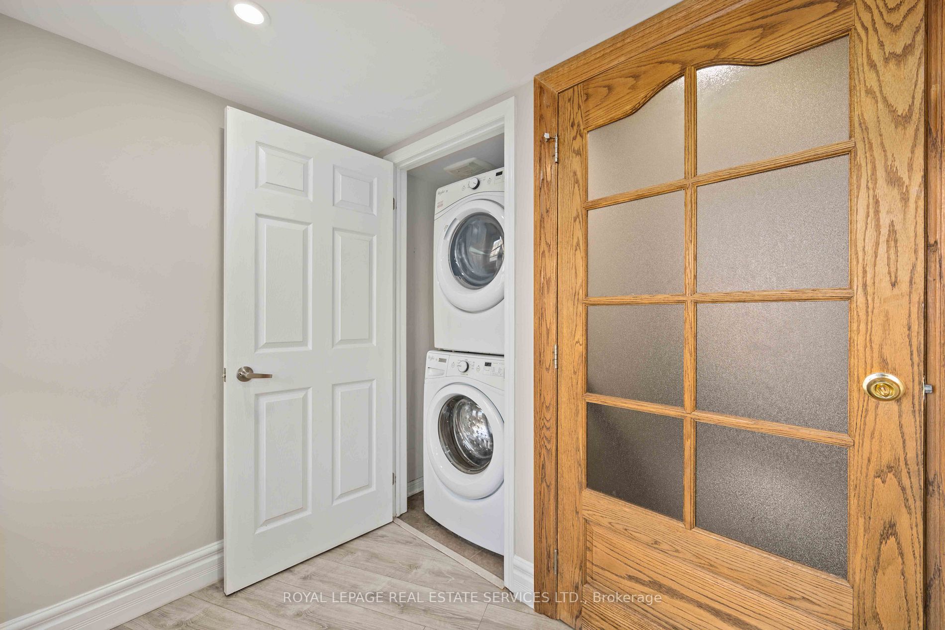 50 Baycliffe Cres