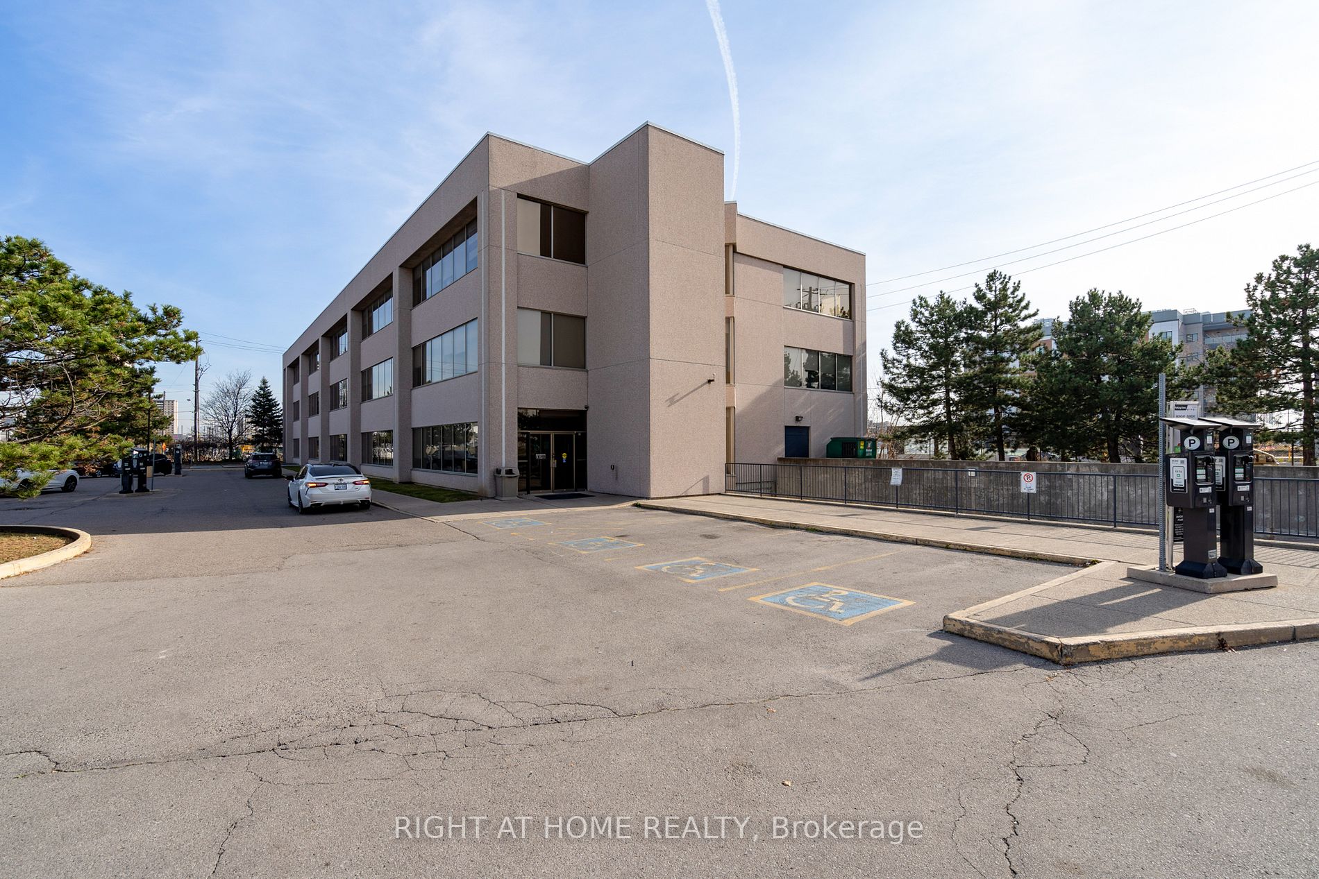2100 Finch Ave W, #107