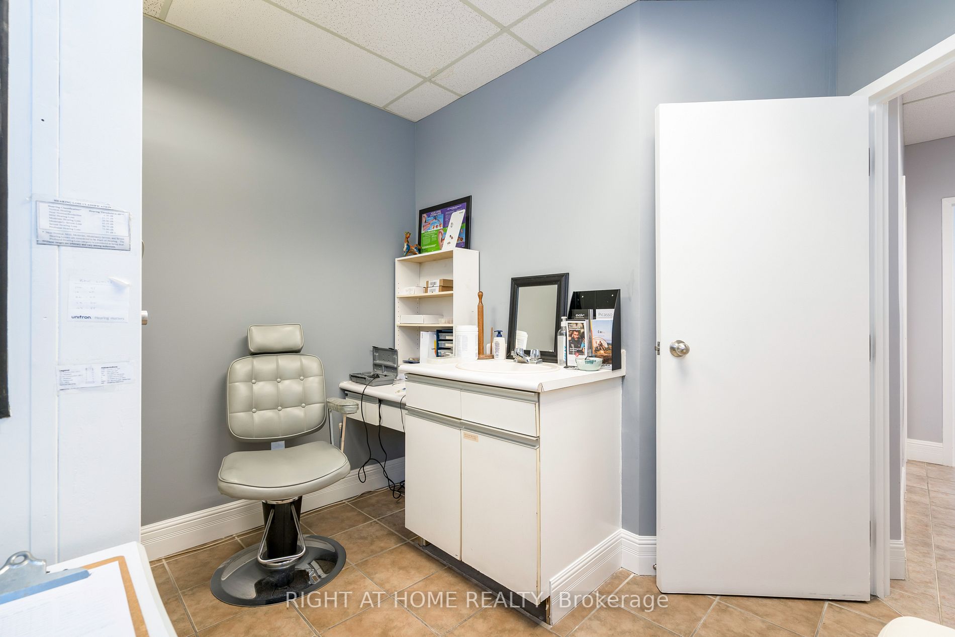 2100 Finch Ave W, #107