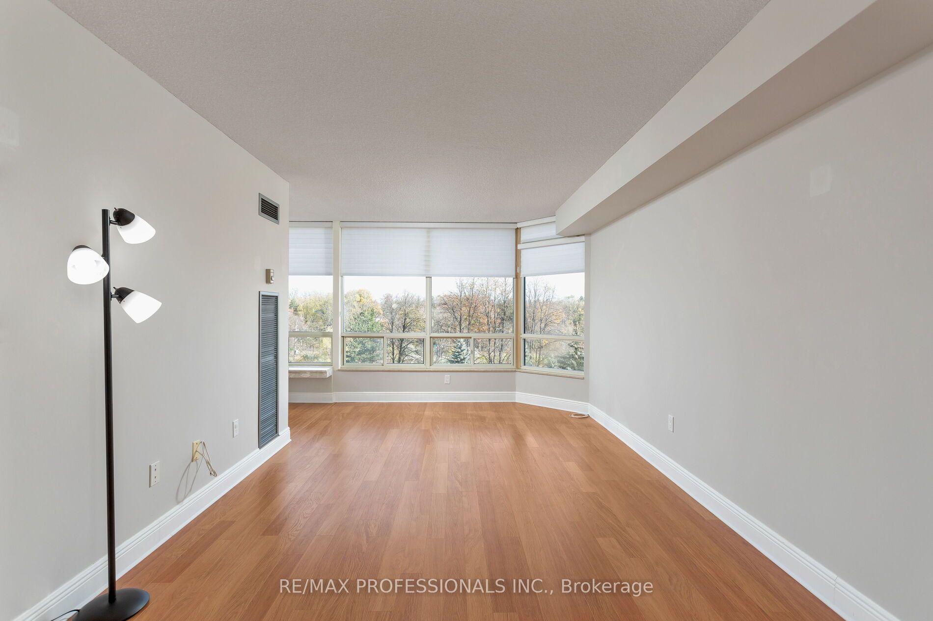 1300 Islington Ave, #605