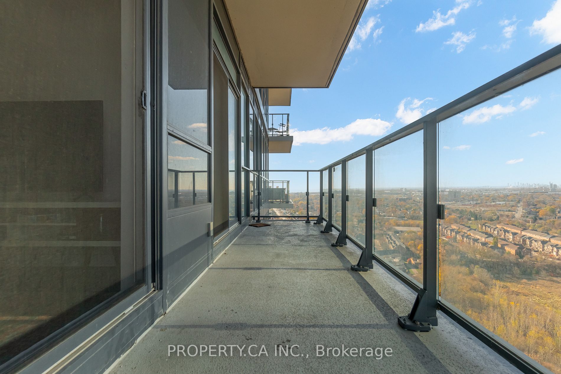 2220 Lakeshore Blvd, #2803