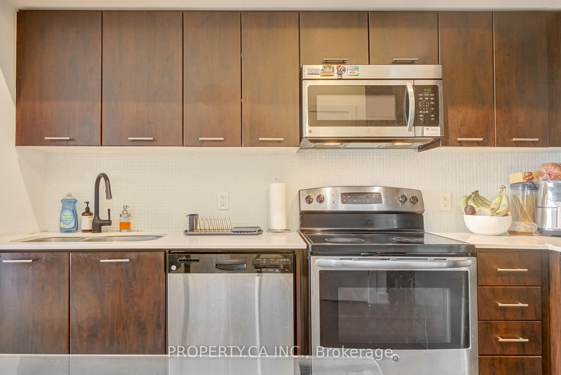 2220 Lakeshore Blvd, #2803