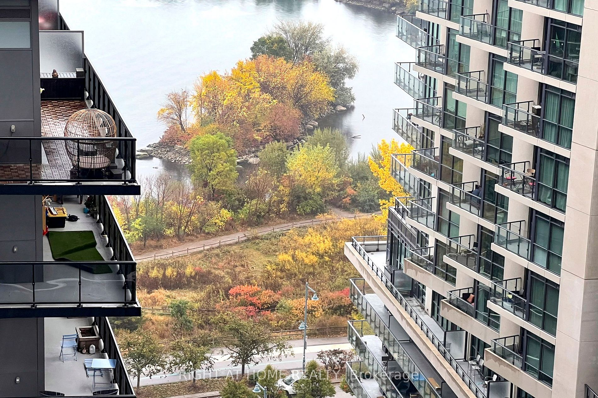 56 Annie Craig Dr, #4101