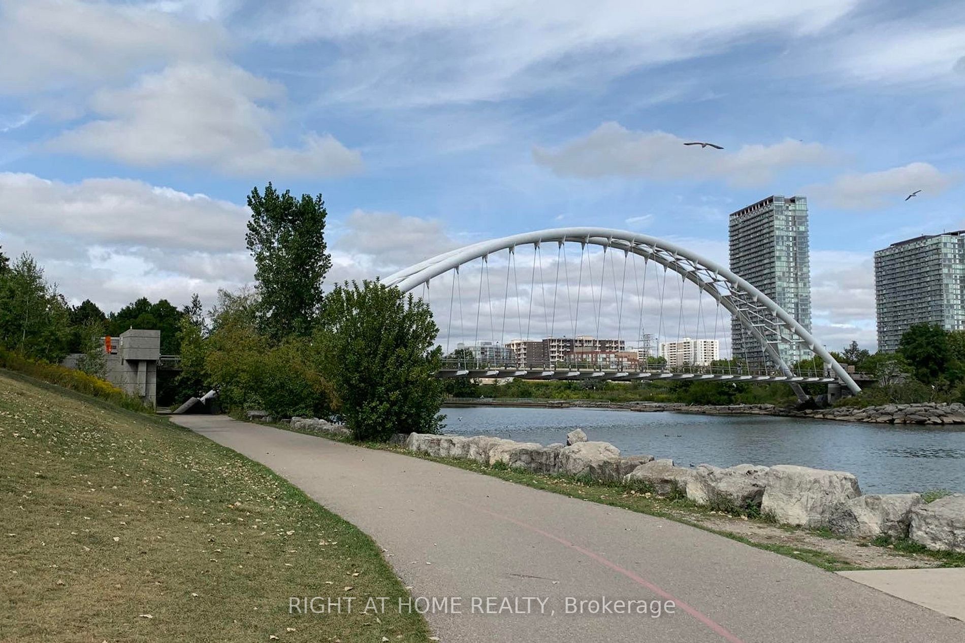 56 Annie Craig Dr, #4101