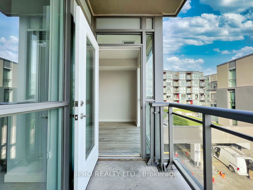 5220 Dundas St, #D-313