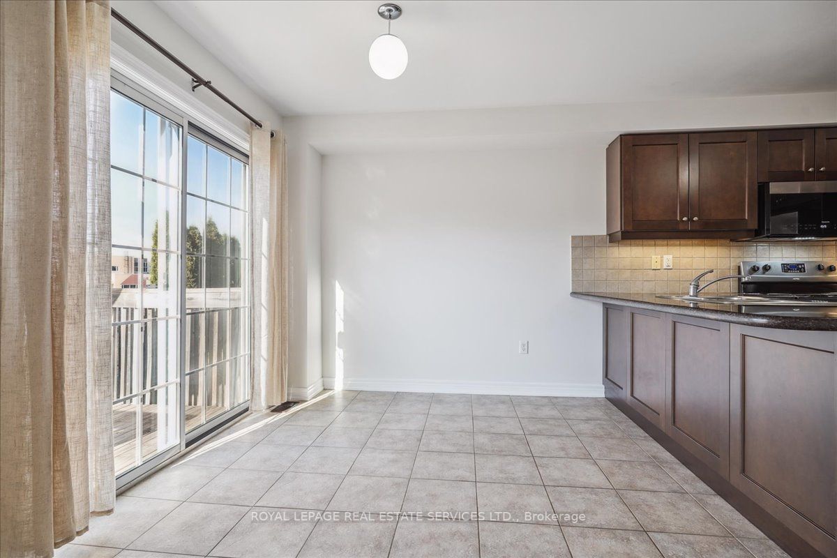 440 Chandler Cres