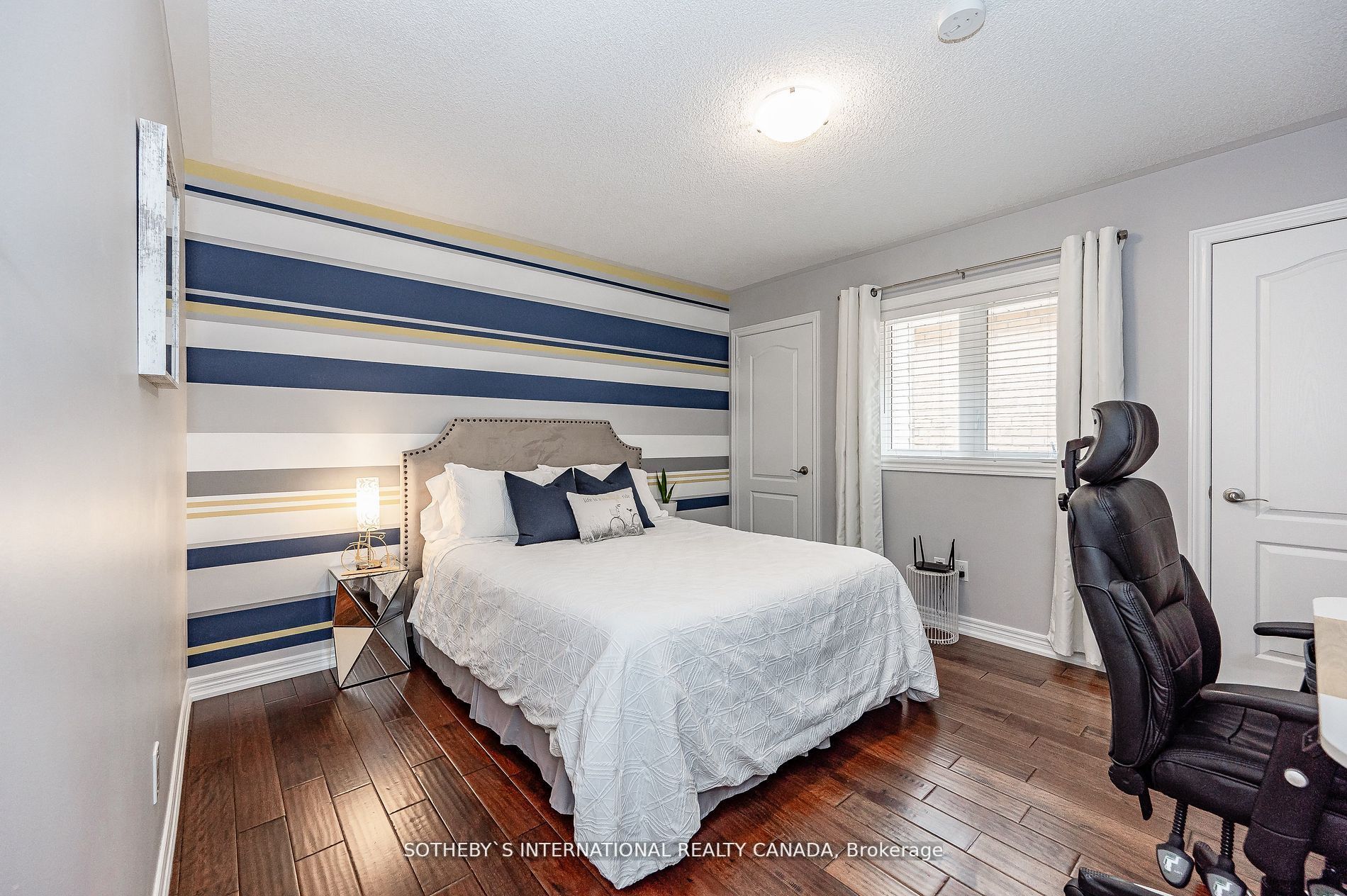 41 Amaryllis Dr