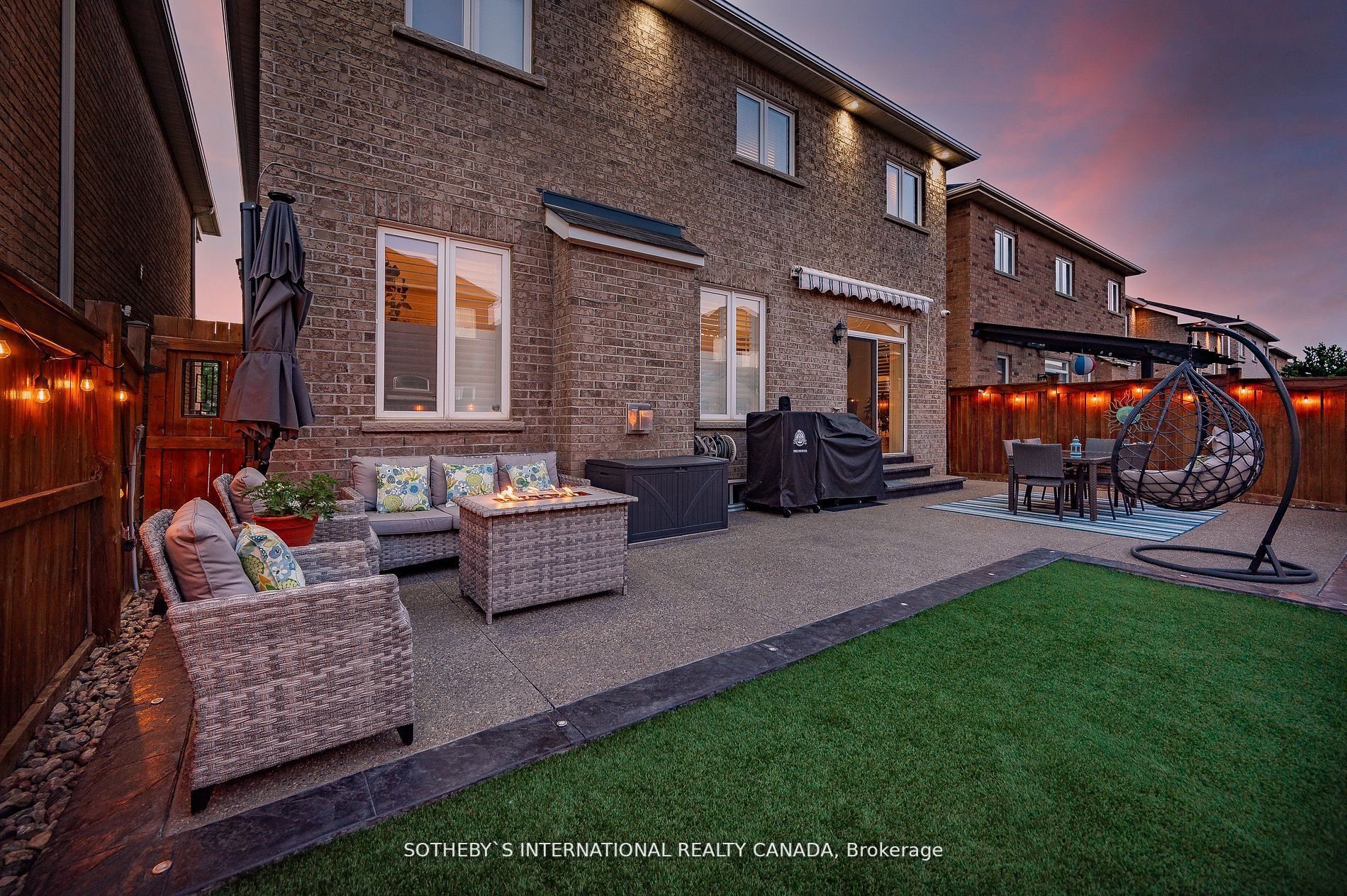 41 Amaryllis Dr