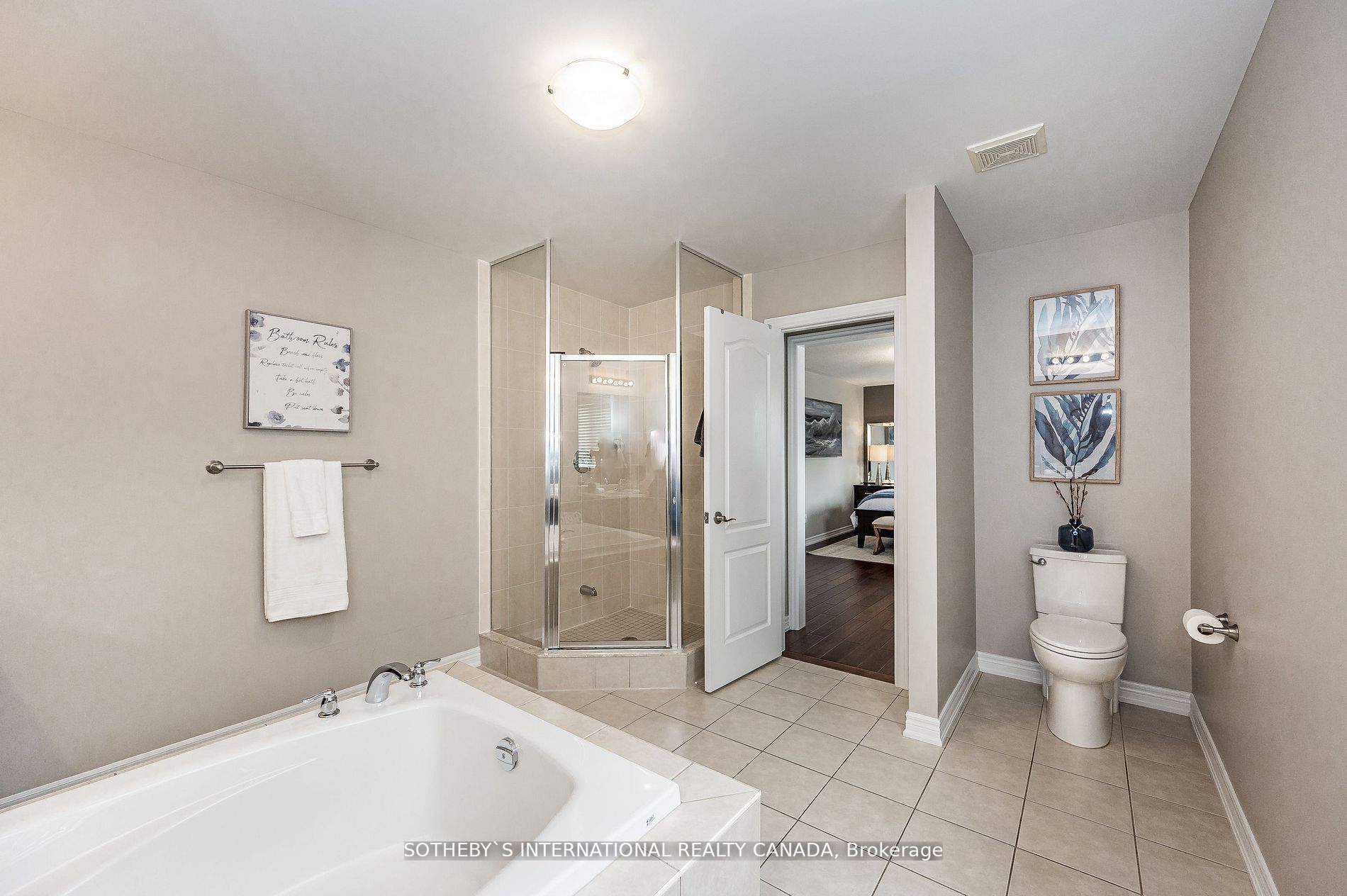 41 Amaryllis Dr