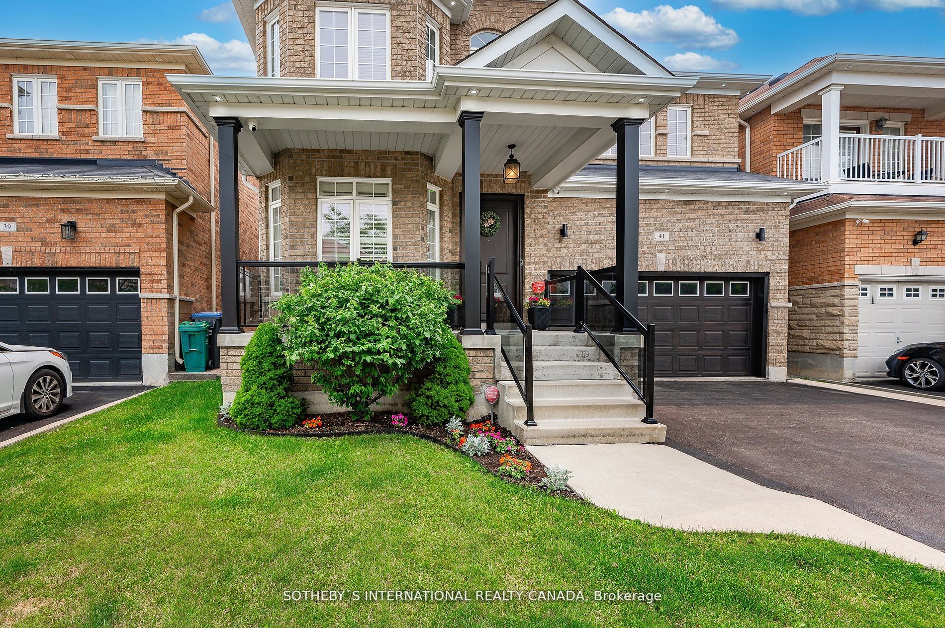 41 Amaryllis Dr