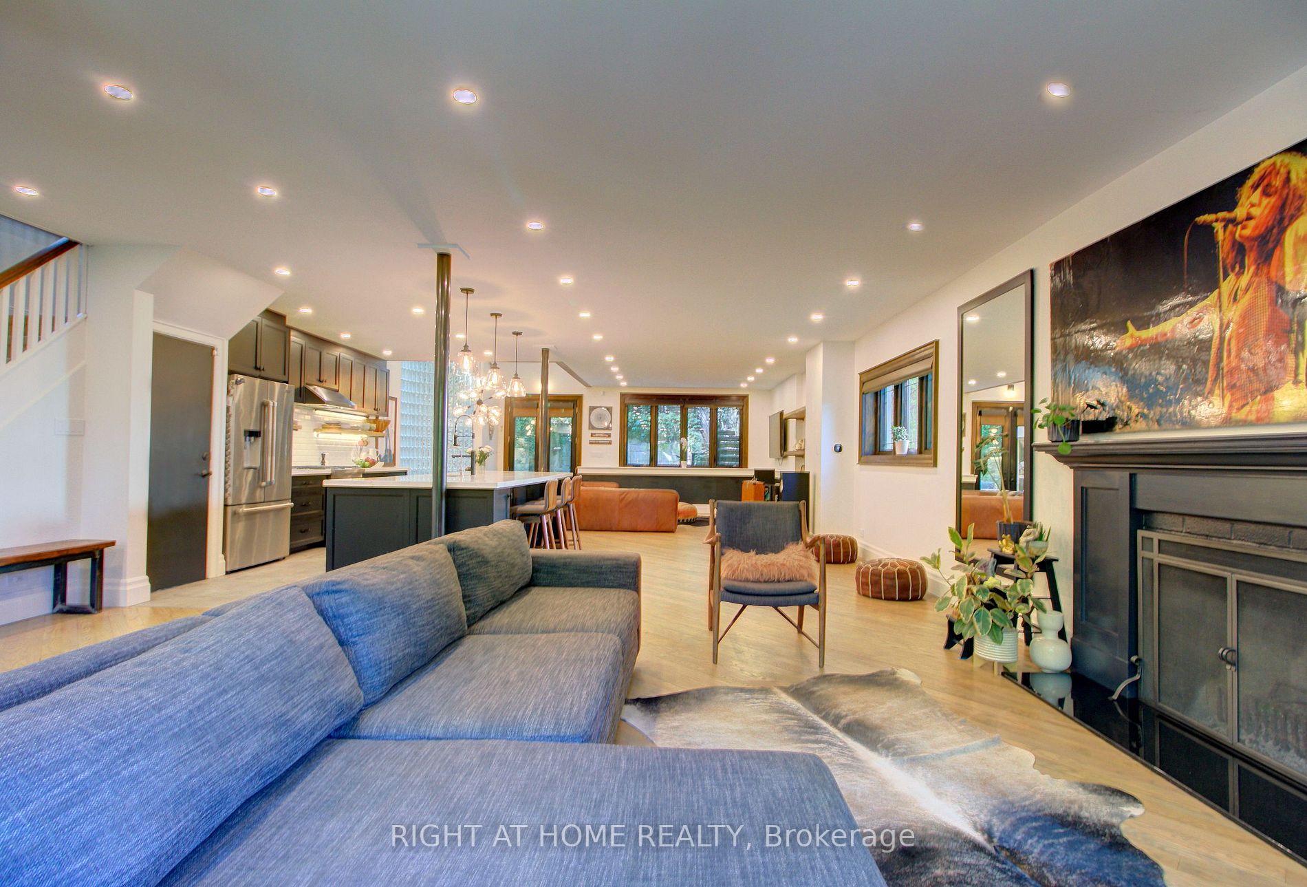 40 Ellis Park Rd