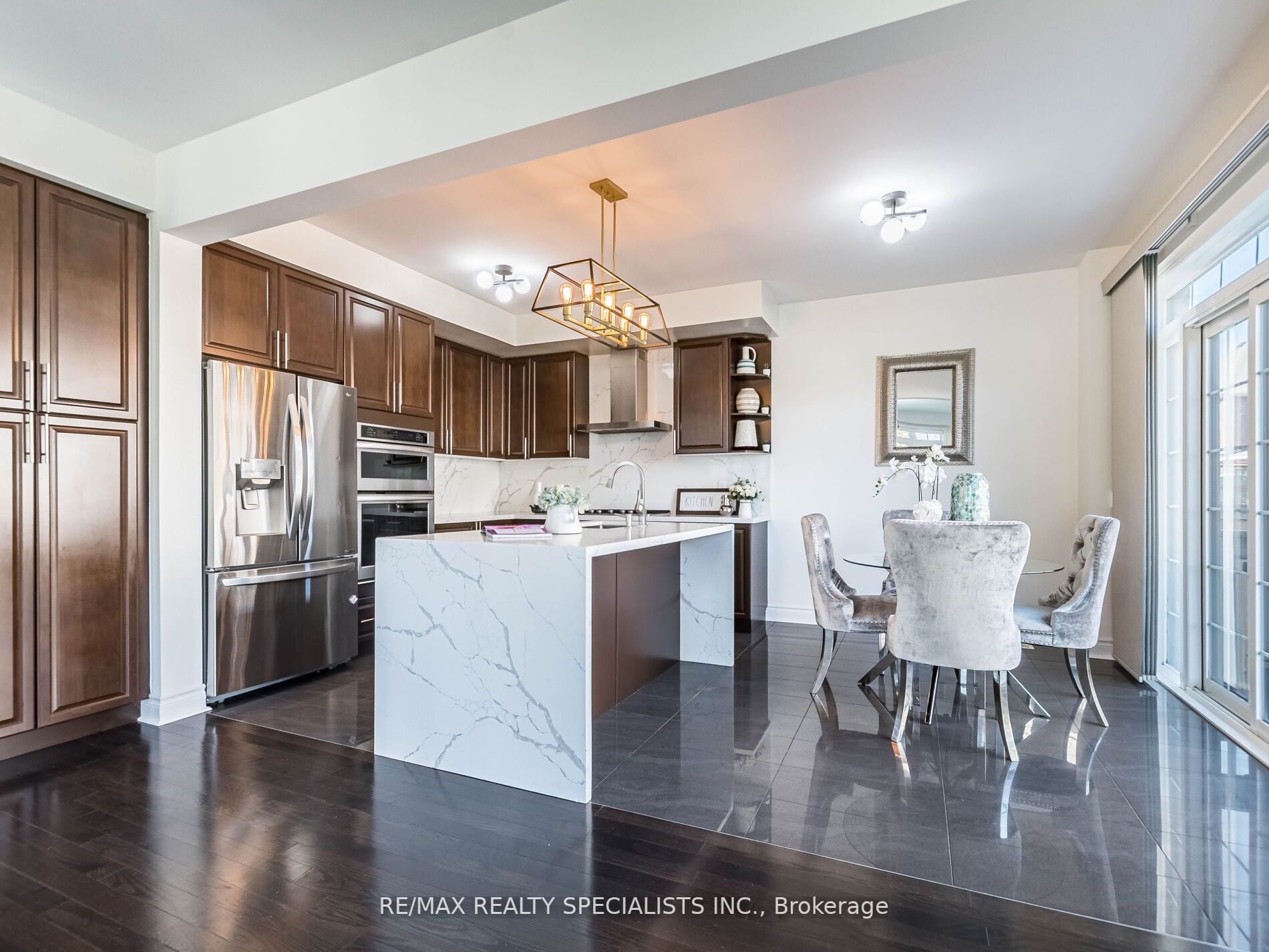 73 Dunley Cres