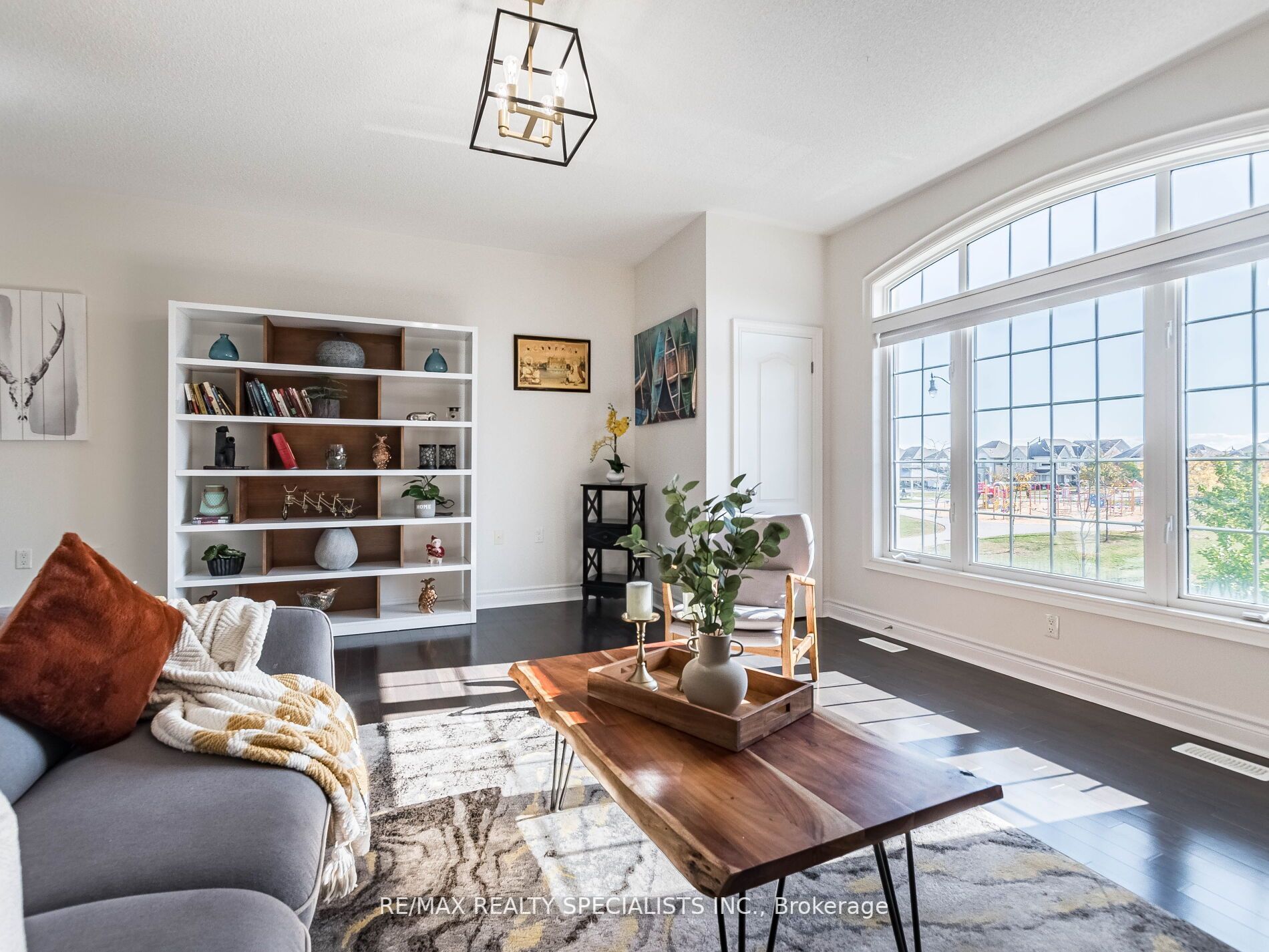 73 Dunley Cres