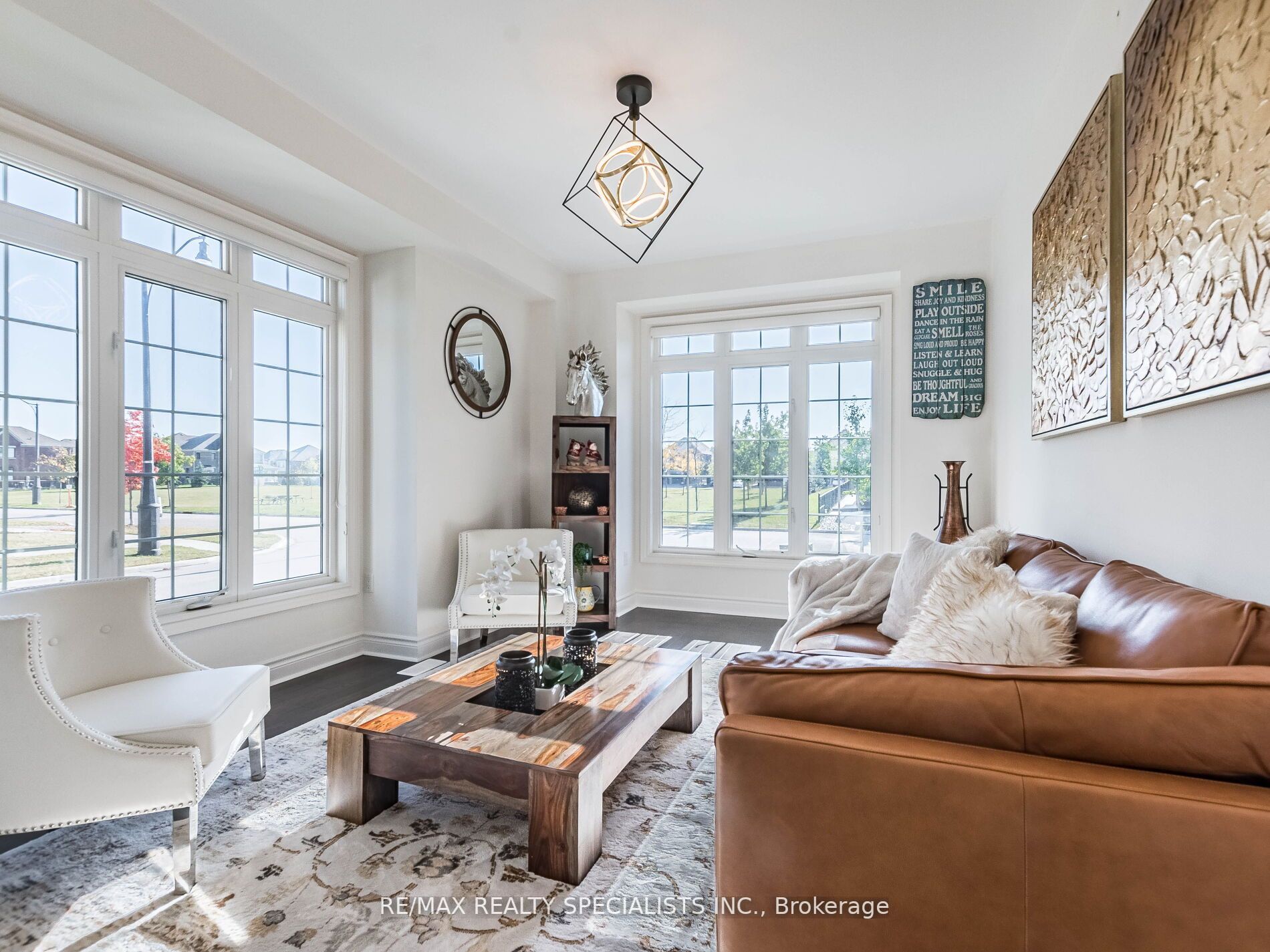 73 Dunley Cres