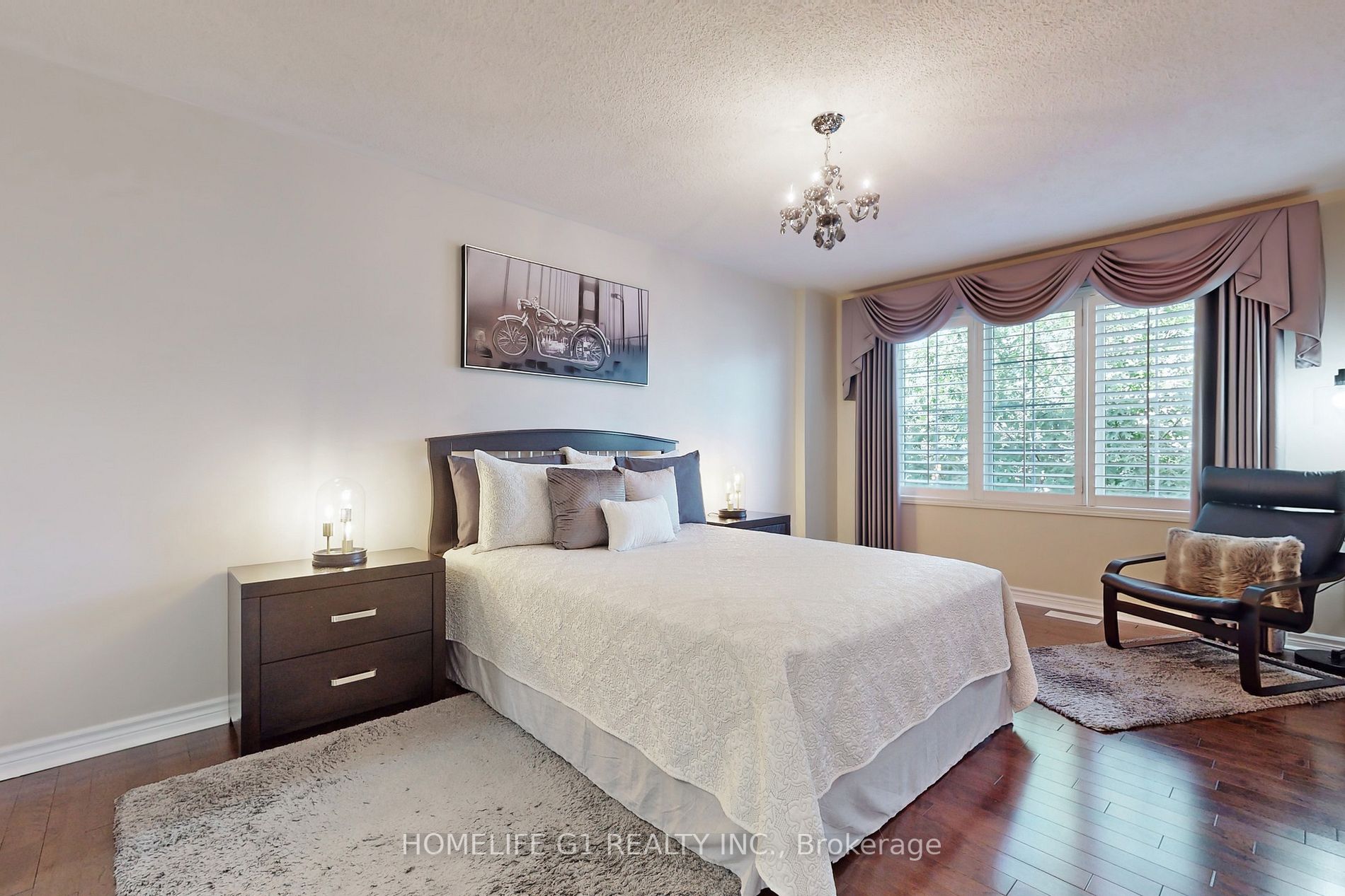 896 Mcneil Dr