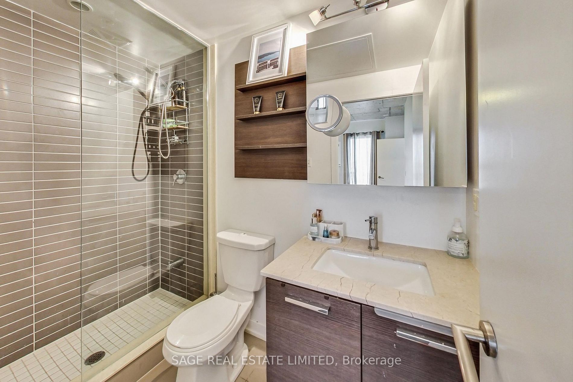 1205 Queen St W, #604