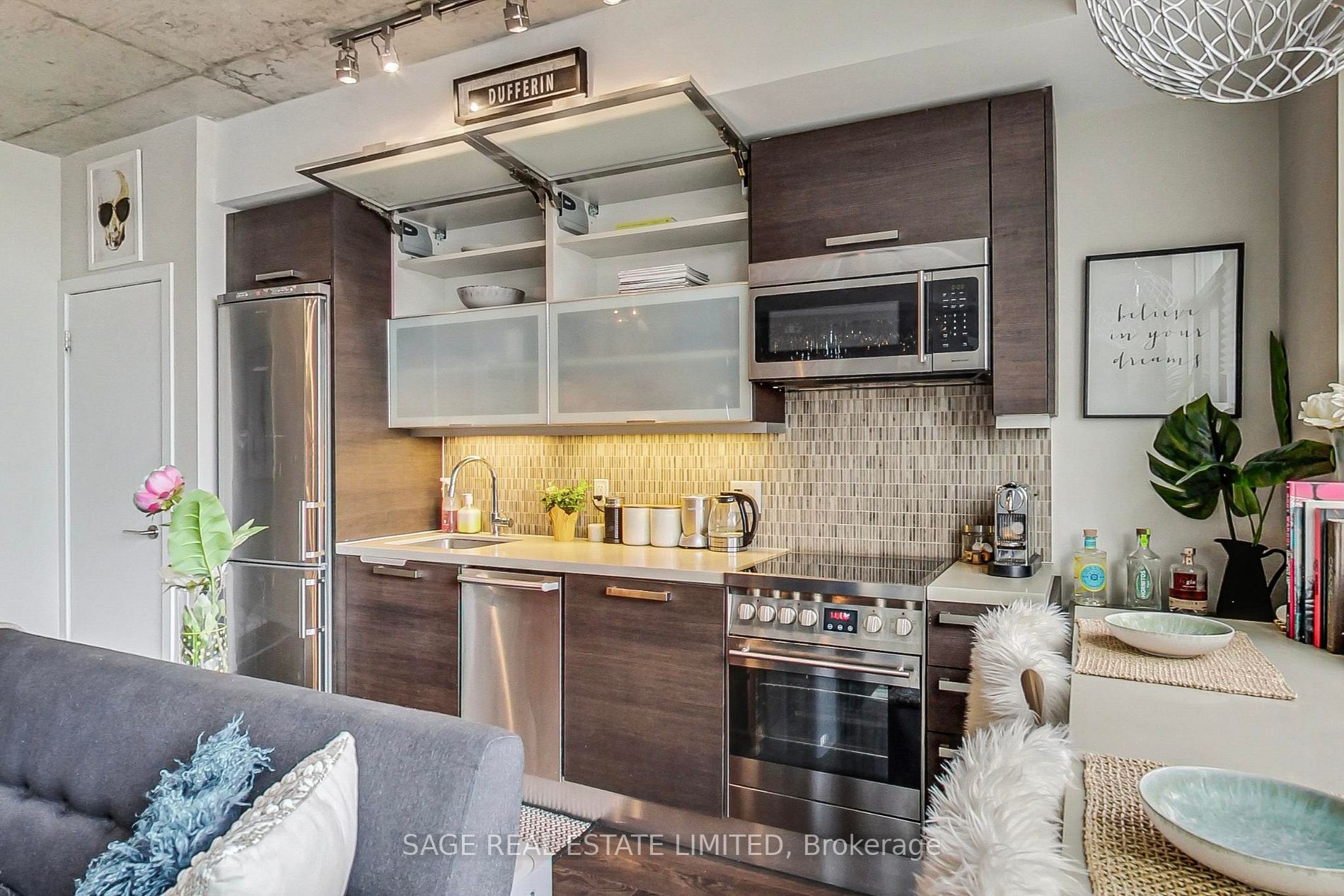 1205 Queen St W, #604