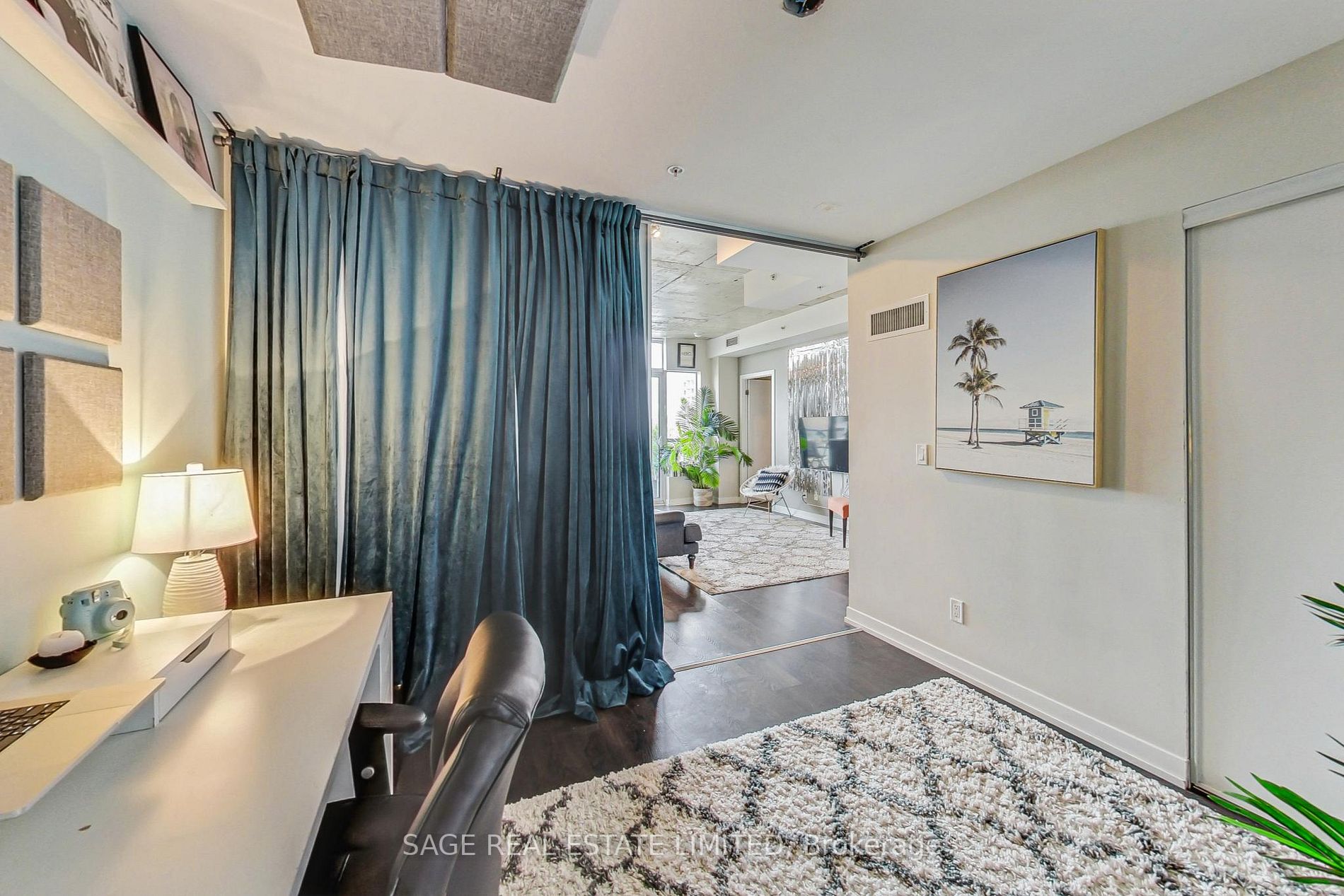 1205 Queen St W, #604