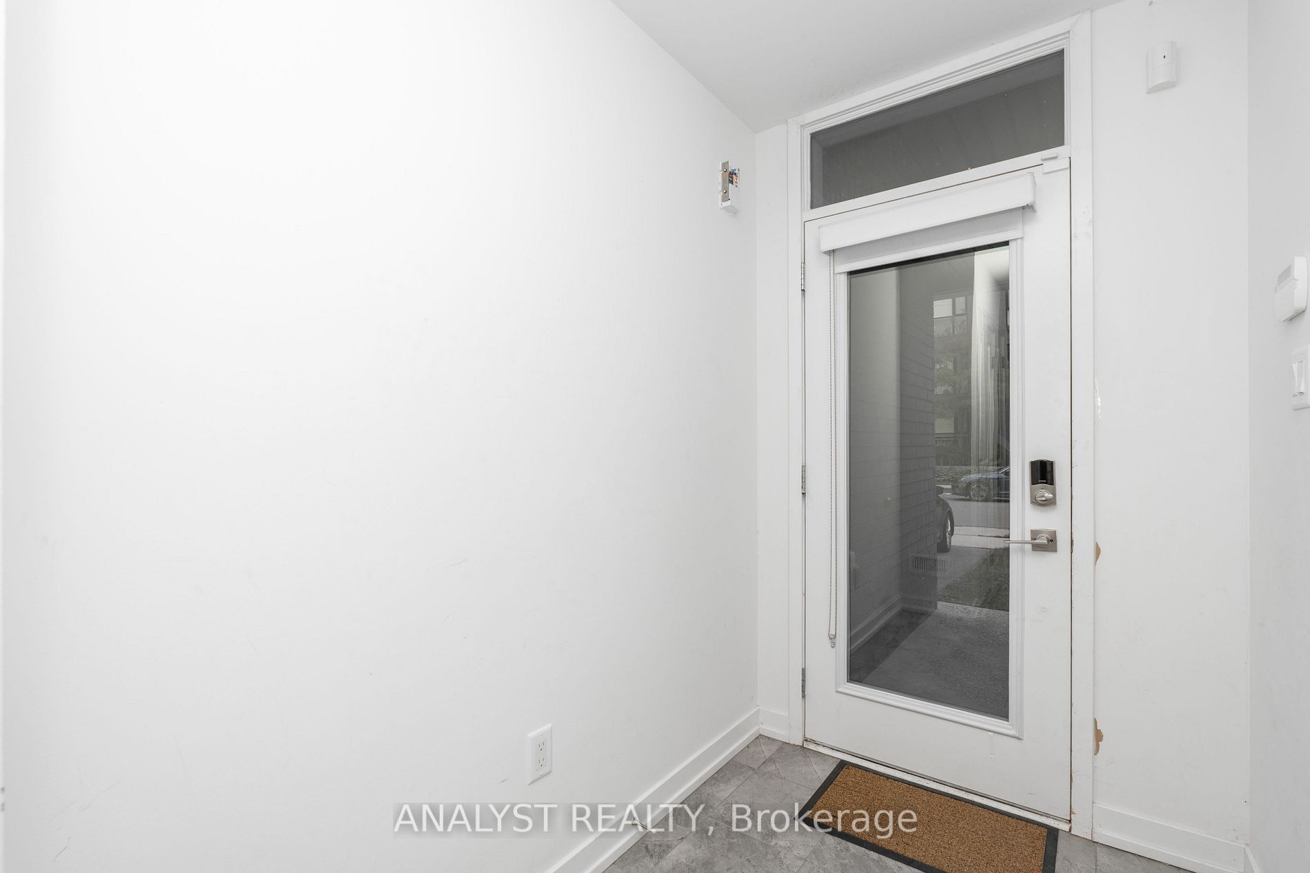 205 Sabina Dr