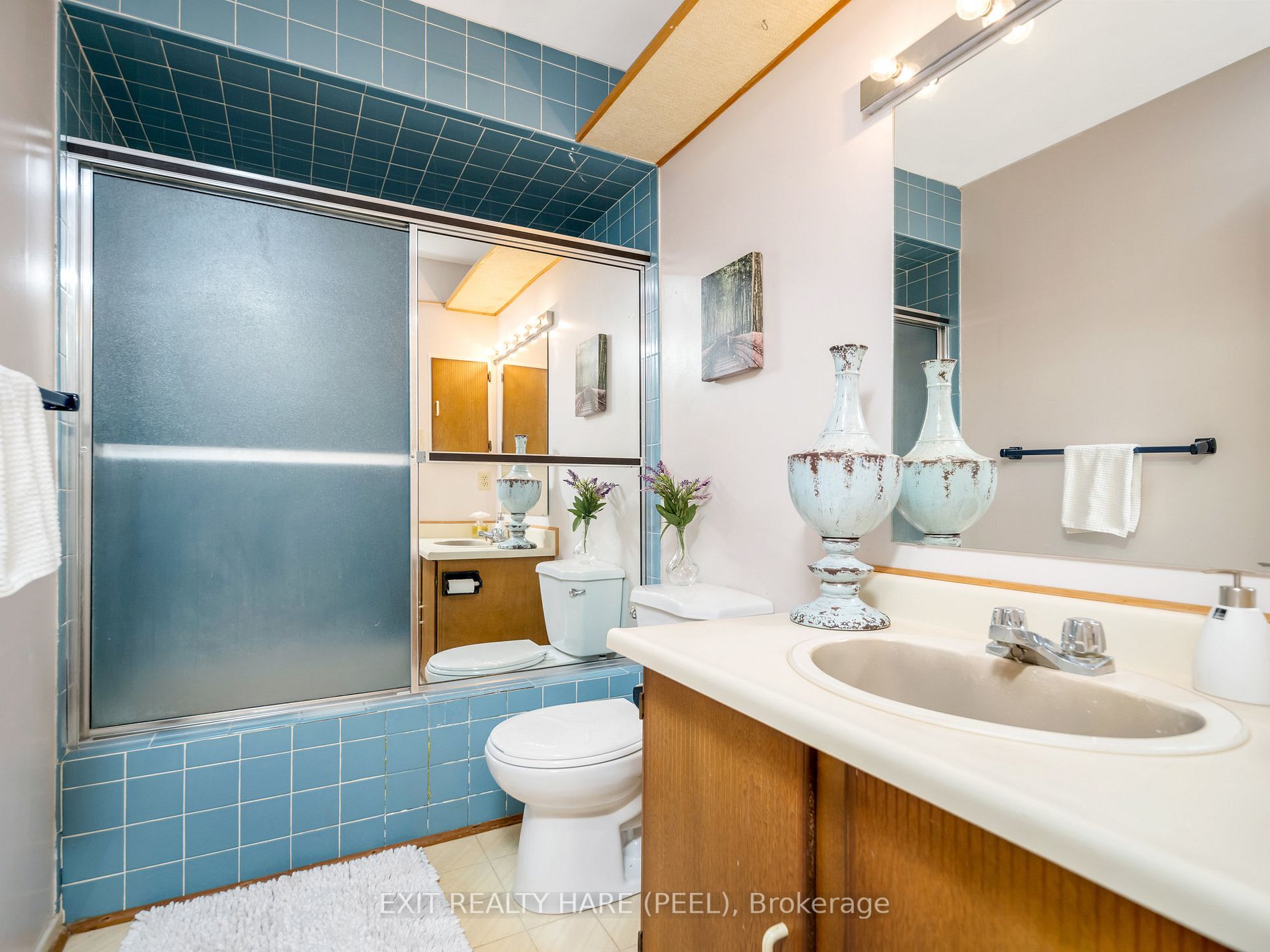 37 Ladin Dr