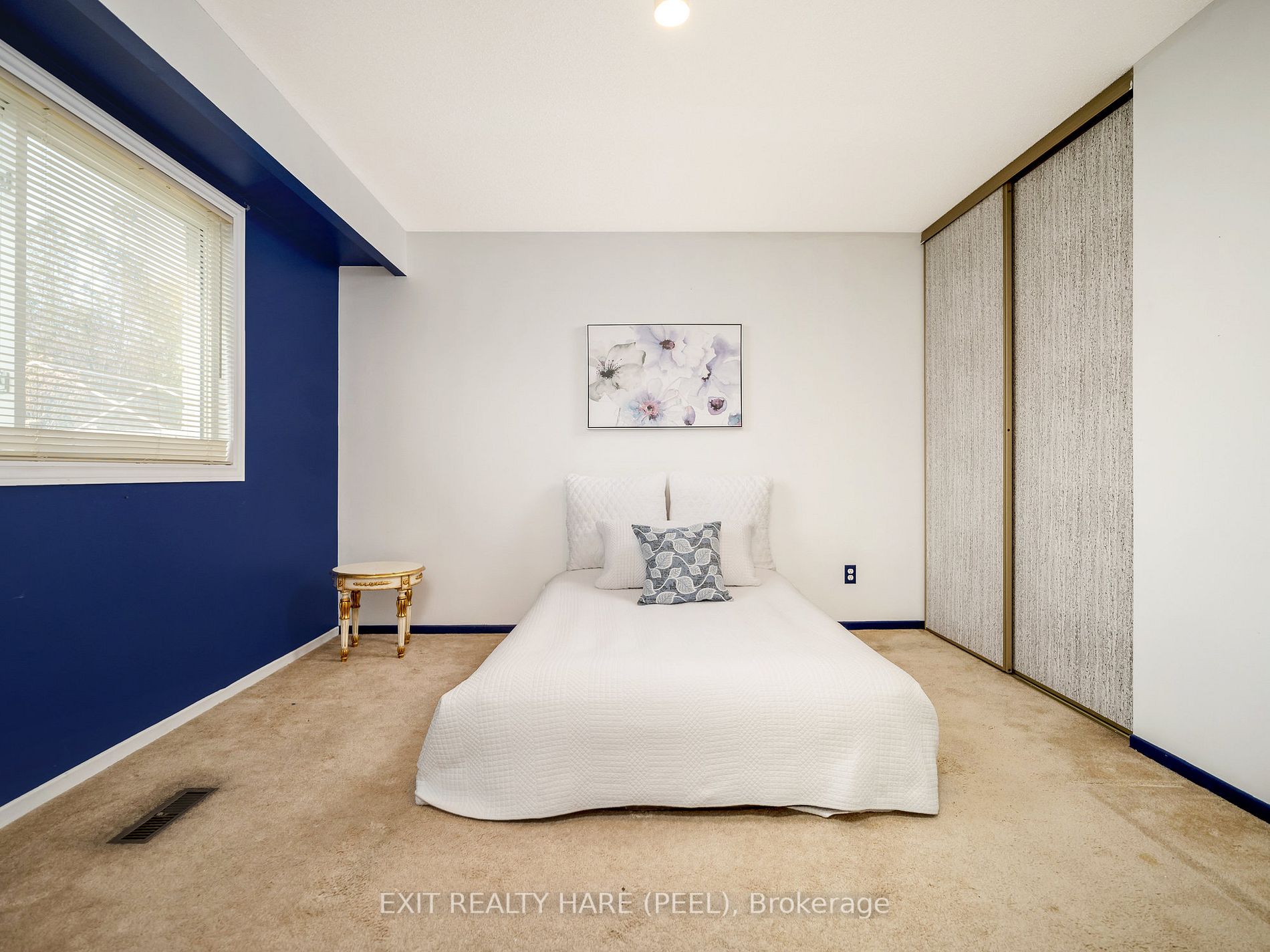 37 Ladin Dr