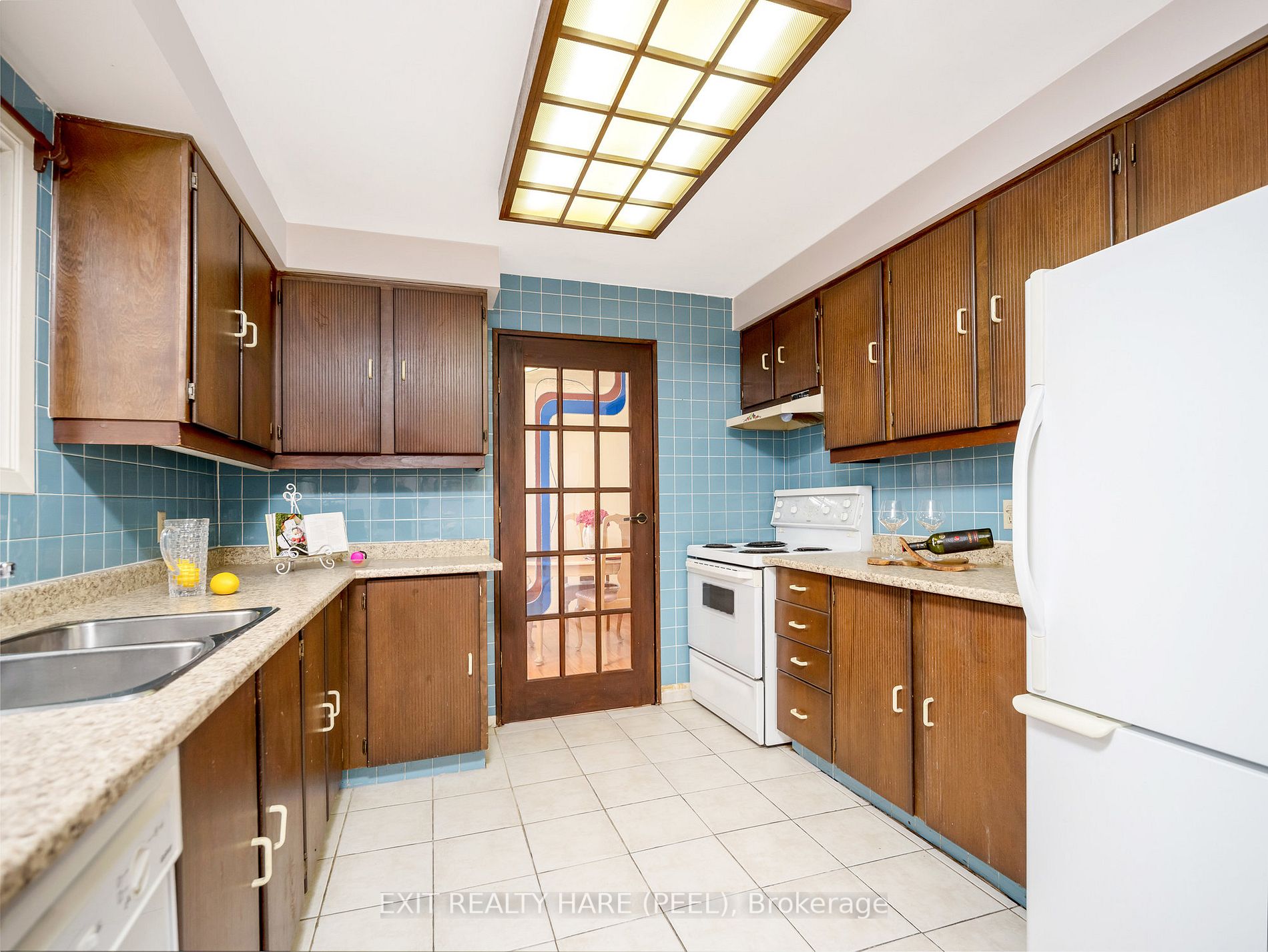 37 Ladin Dr