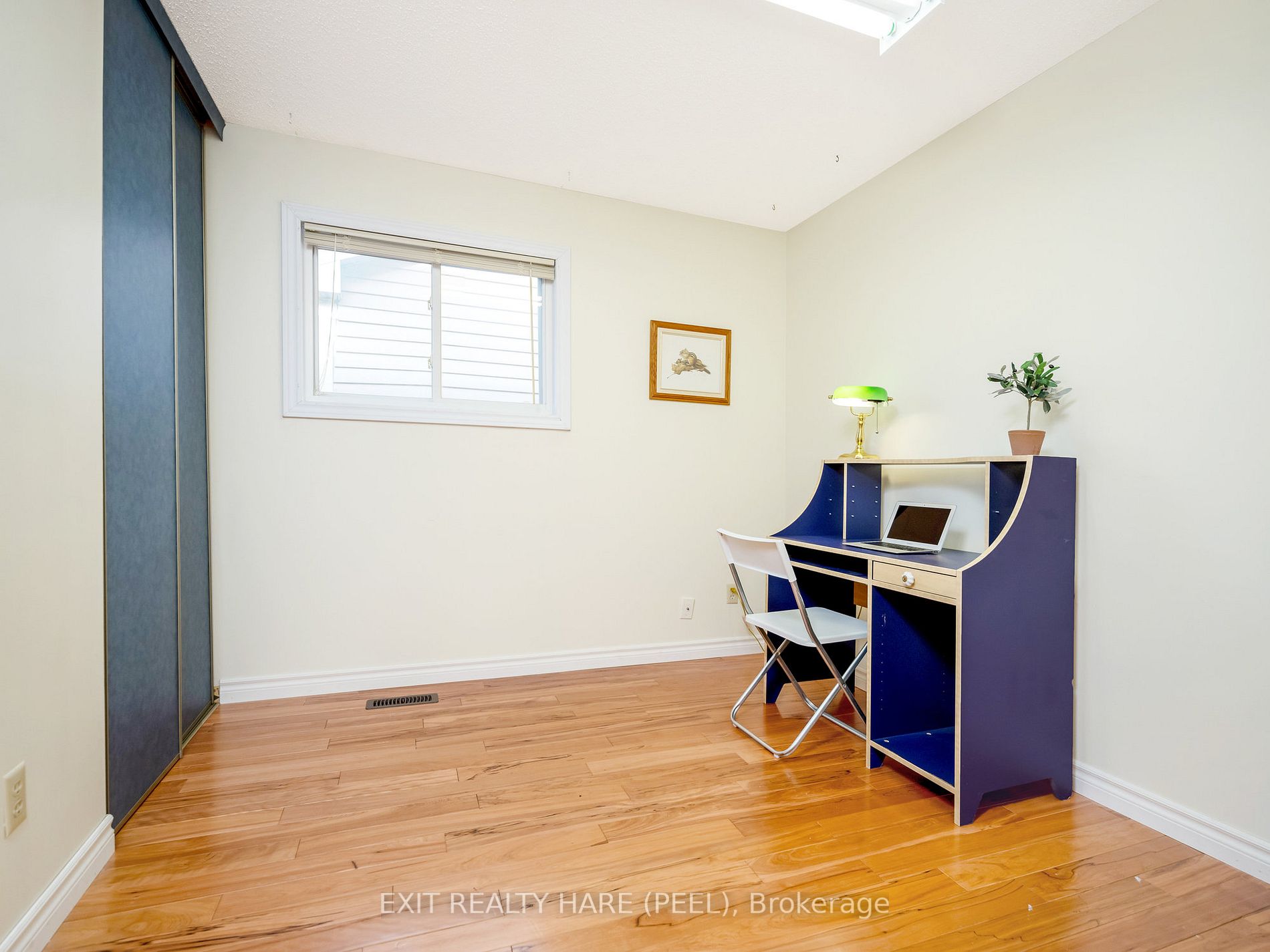 37 Ladin Dr