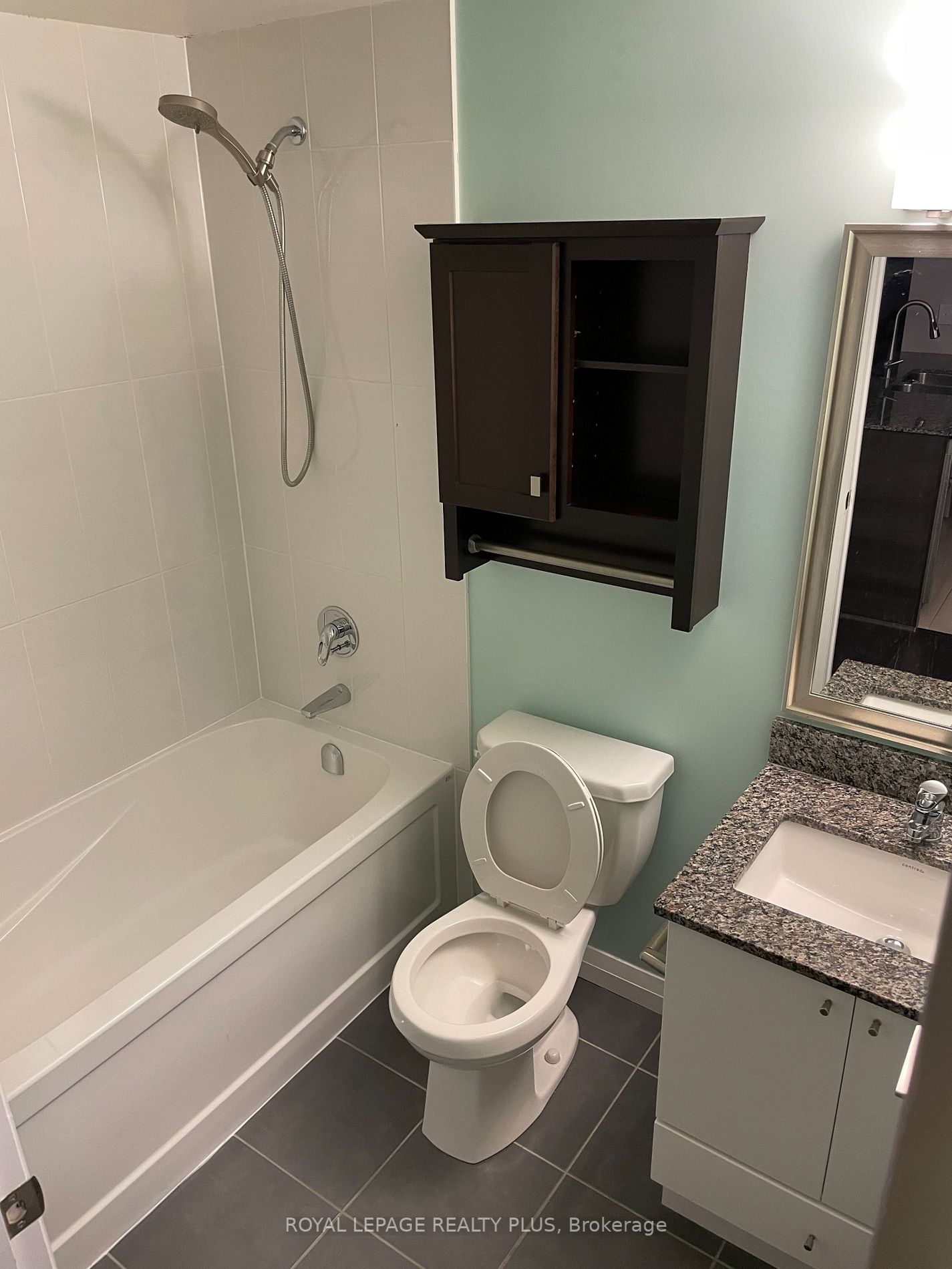 55 Eglinton Ave W, #502