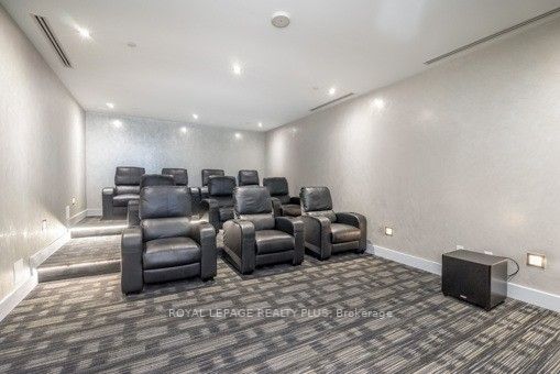 55 Eglinton Ave W, #502