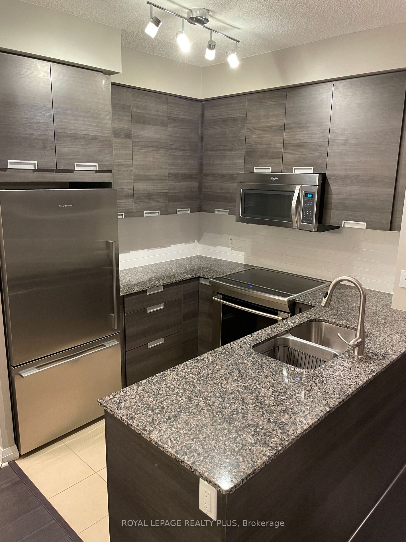 55 Eglinton Ave W, #502