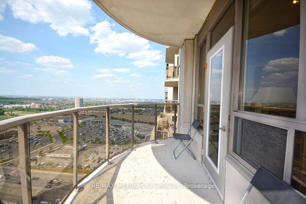25 Kingsbridge Garden Circ, #2612