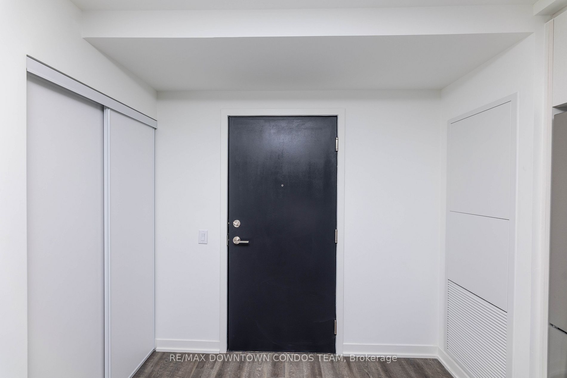 1808 St Clair Ave W, #1007