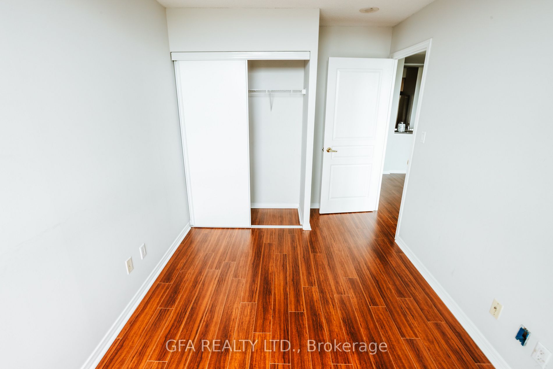 4879 Kimbermount Ave, #807