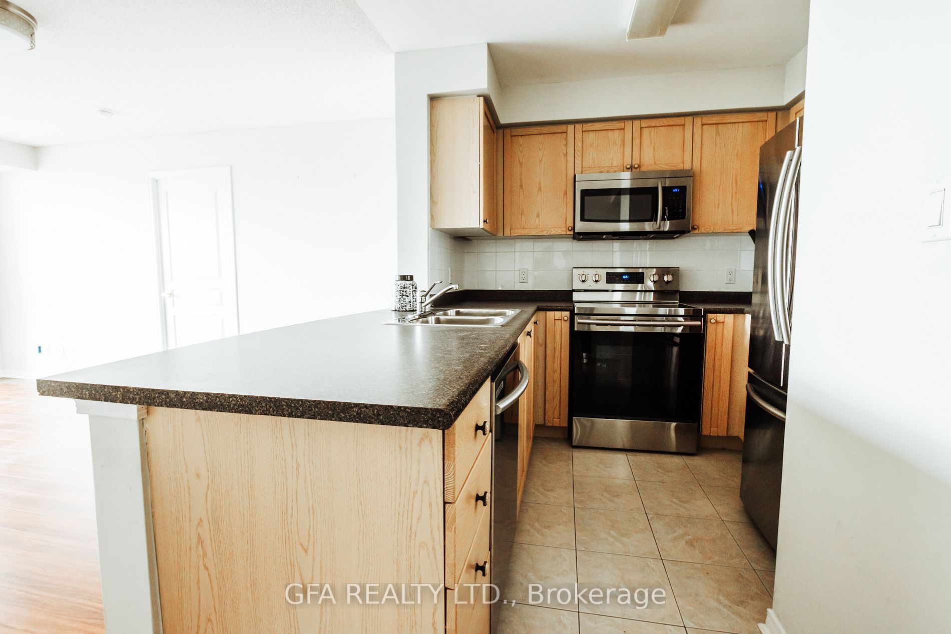 4879 Kimbermount Ave, #807