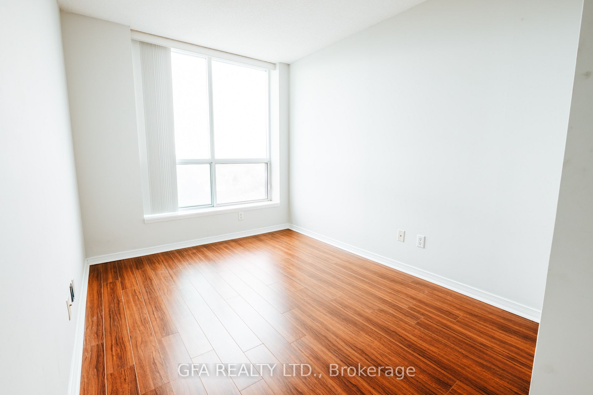 4879 Kimbermount Ave, #807