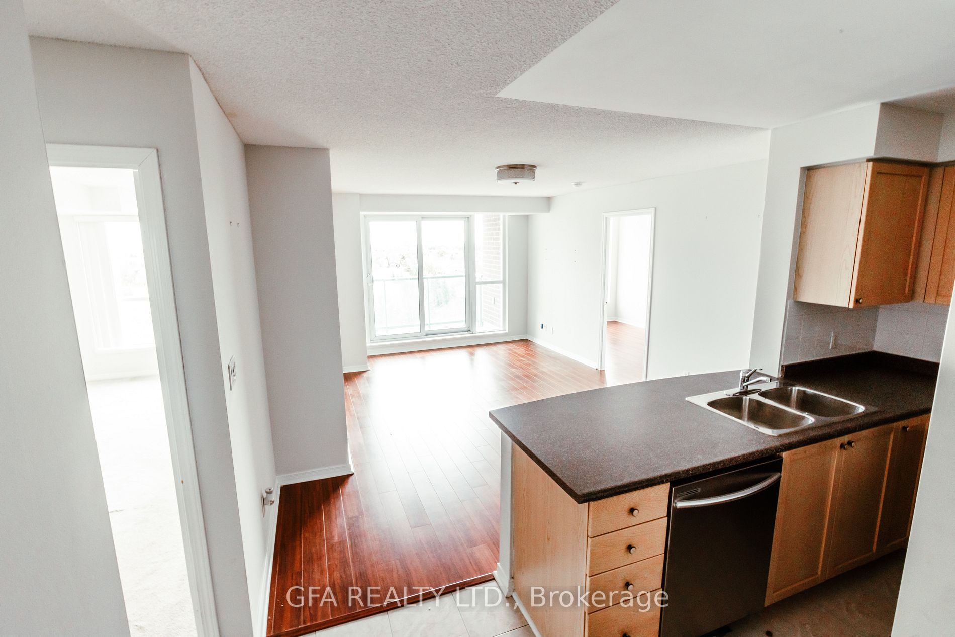 4879 Kimbermount Ave, #807