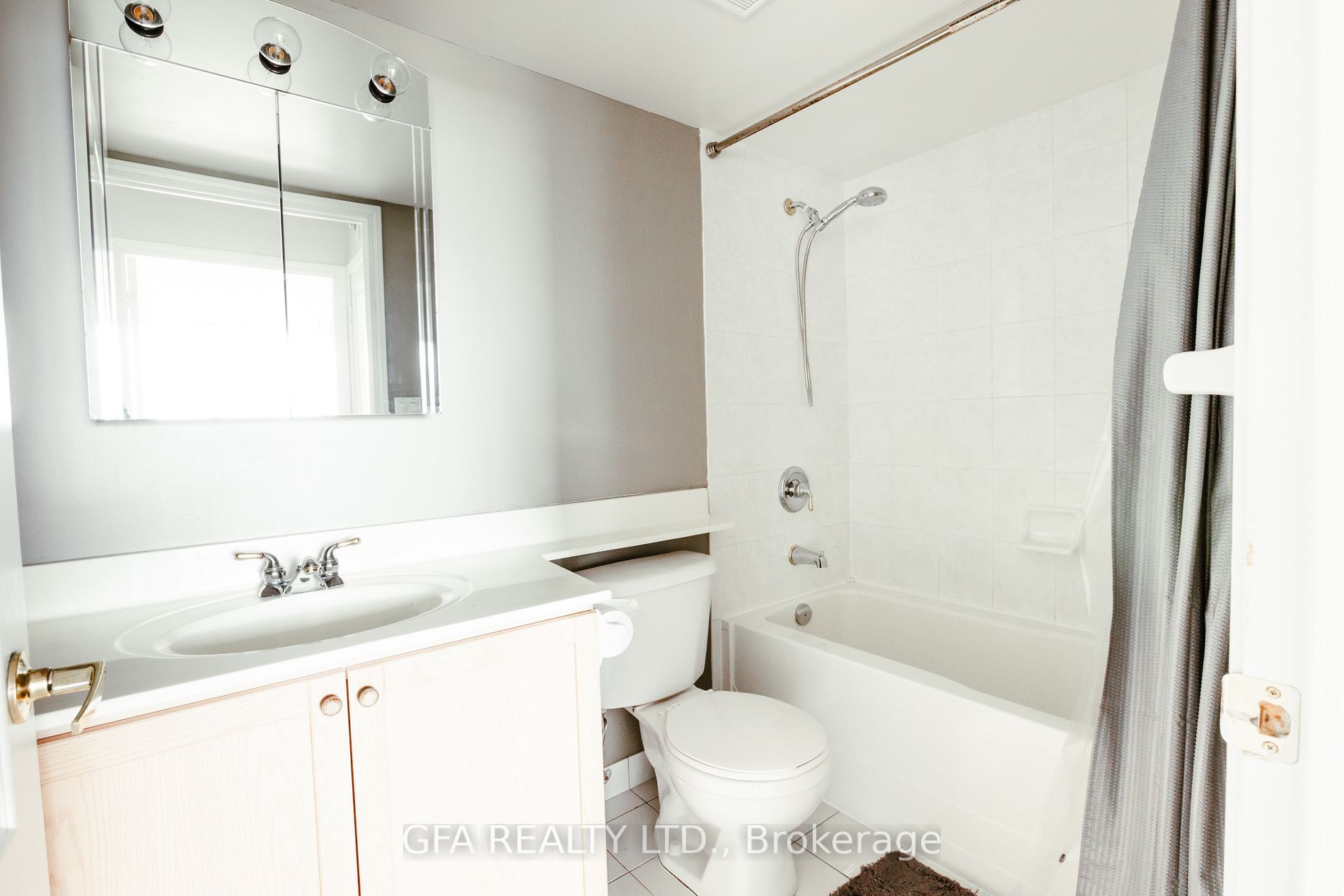 4879 Kimbermount Ave, #807