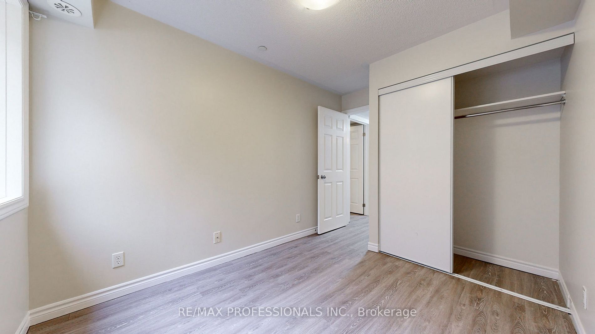 20 Carnation Ave, #48