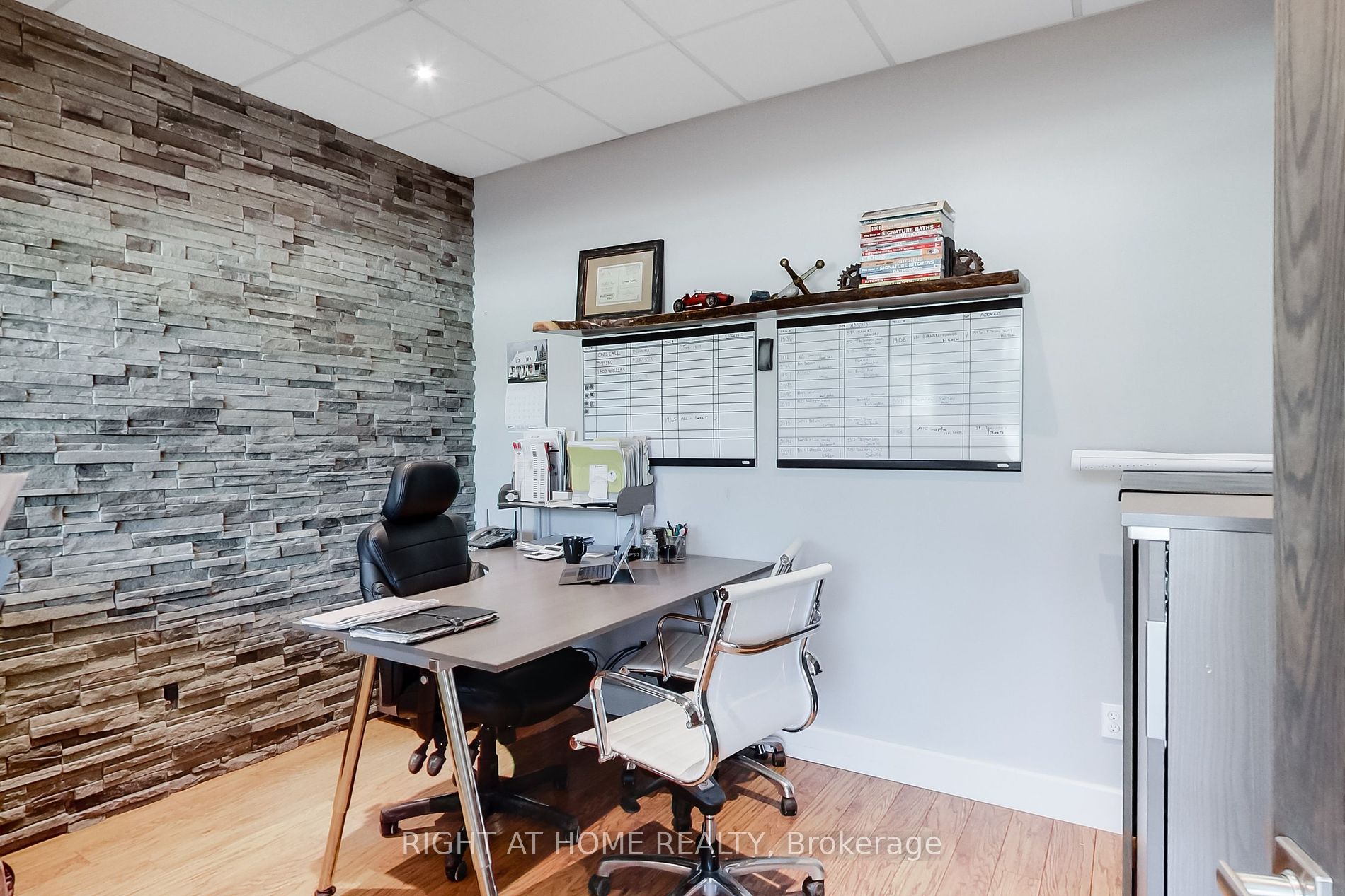 1550 Yorkton Crt, #3