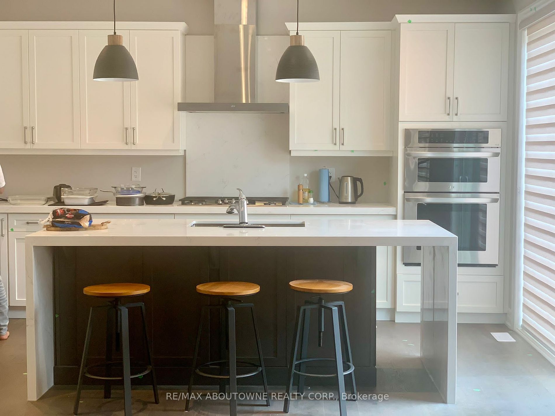 1250 Elderberry Cres
